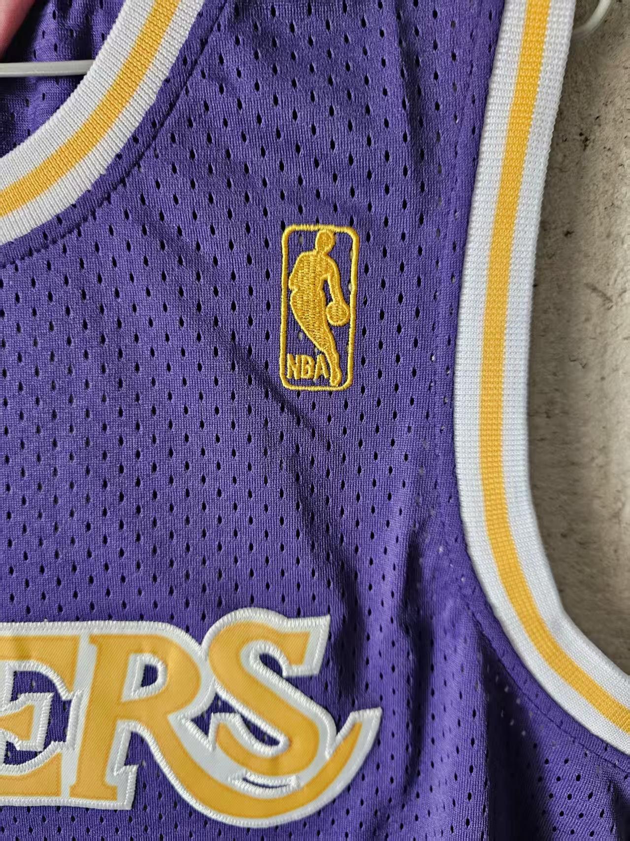 NBA Lakers #34 Shaquille O'Neal Jersey Size US S / EU 44-46 / 1 - 5 Thumbnail