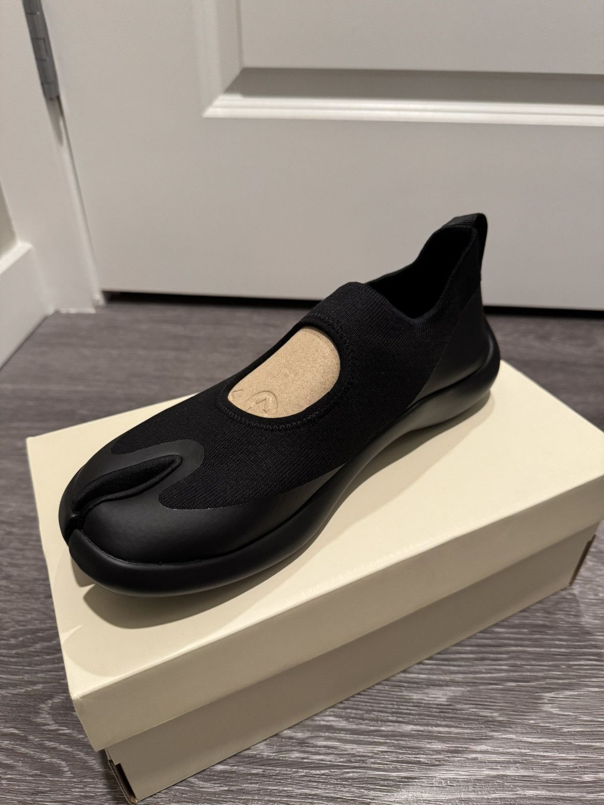 Designer × Japanese Brand × Maison Margiela Tabi Footwear Brand slip on shoes Size US 10 / EU 43 - 6 Thumbnail