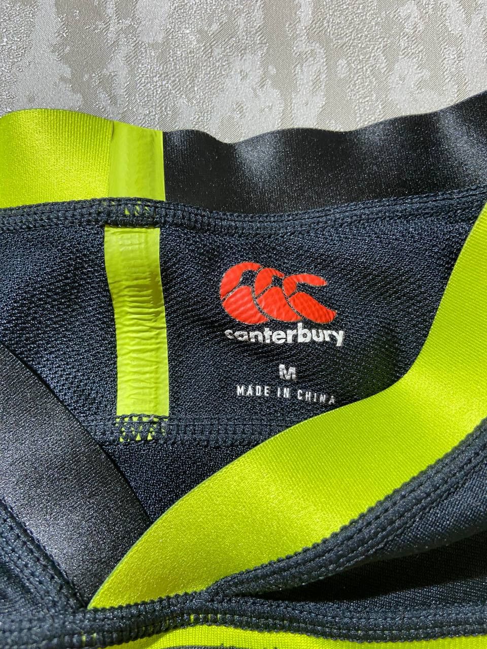Canterbury of New Zealand × Vintage IRFU Ireland Rugby Jersey SIZE M Size US M / EU 48-50 / 2 - 8 Thumbnail