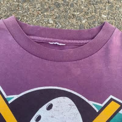 NHL RARE ‼️ The Mighty Ducks Size US M / EU 48-50 / 2 - 3 Thumbnail