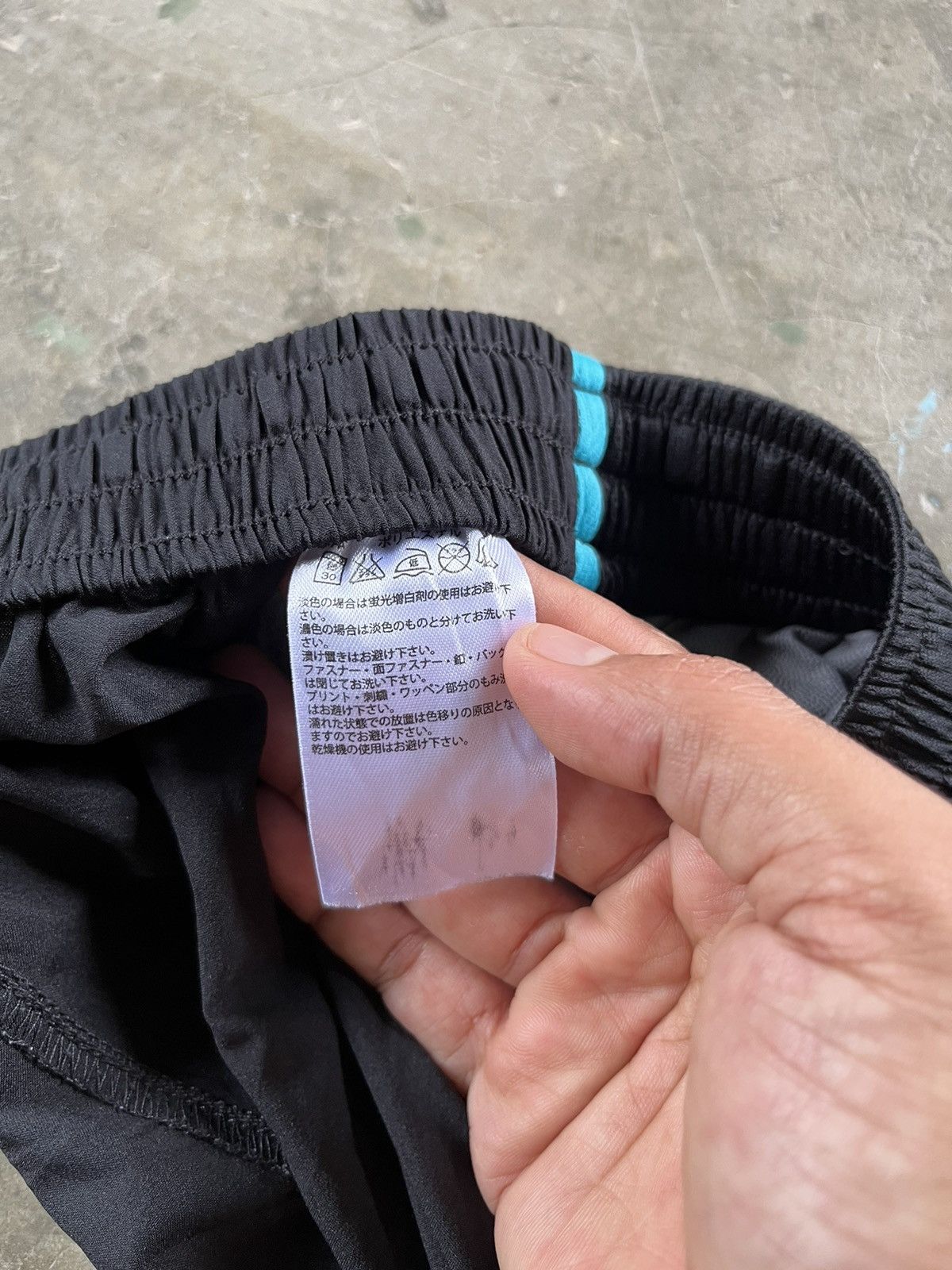 Adidas × Sports Specialties 🔥Adidas Nylon Sports Short Pants Size US 32 / EU 48 - 7 Thumbnail
