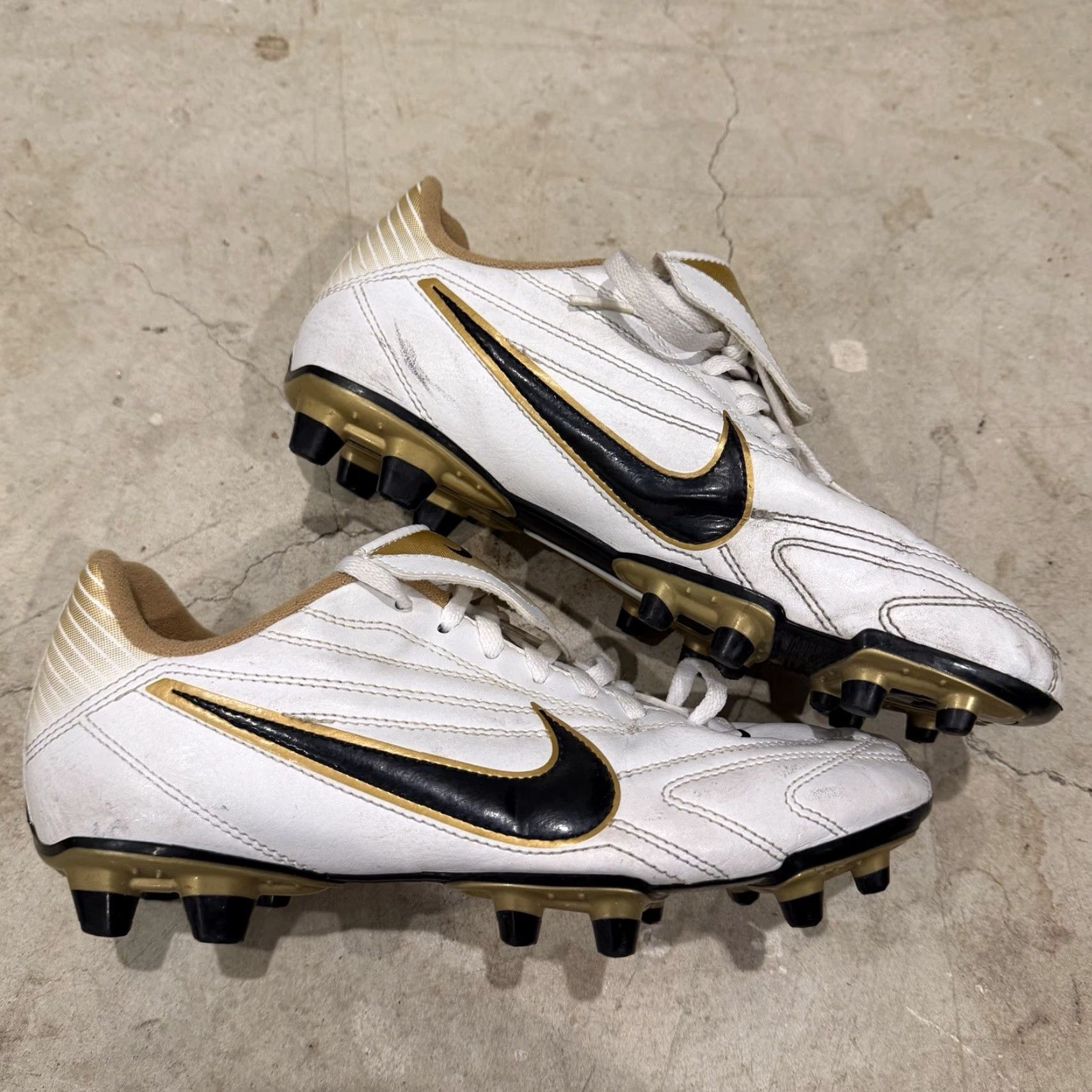 Nike Nike Premier II FG Soccer Cleats Mens Size 7 359609-107 White Nike Premier FG Soccer Cleats Mens Size 7 359609-107 White Size US 7 / EU 40 - 2 Thumbnail