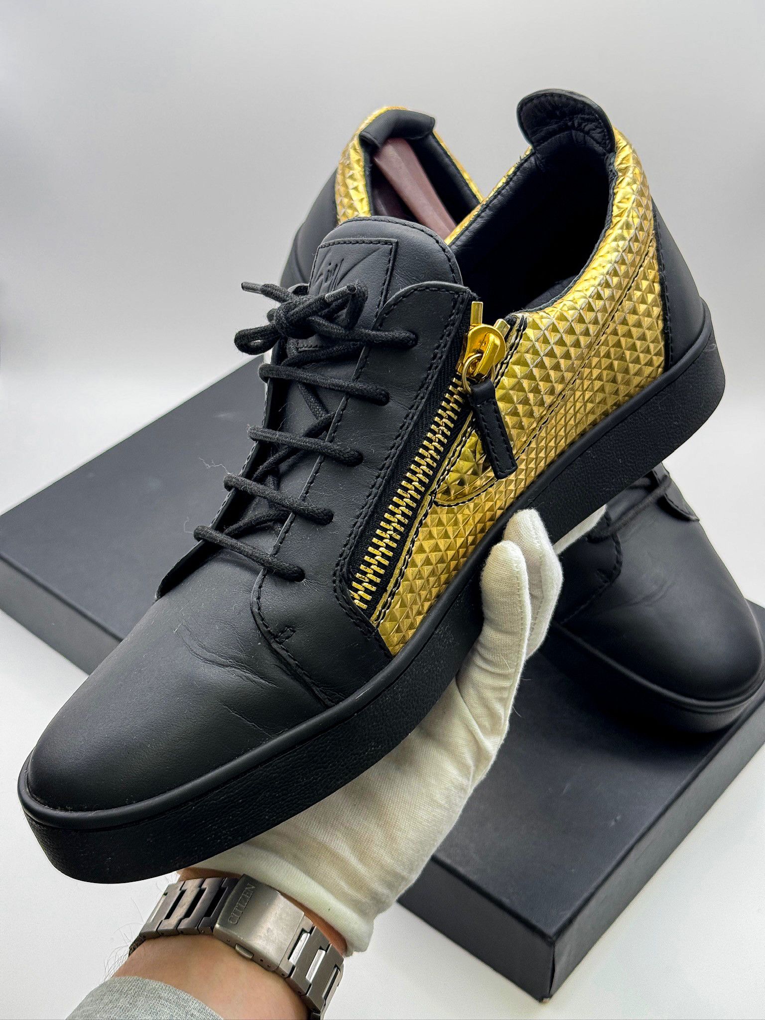 Giuseppe Zanotti Giuseppe Zanotti Studded Franke London Gold Double-Zip Size US 11 / EU 44 - 4 Thumbnail