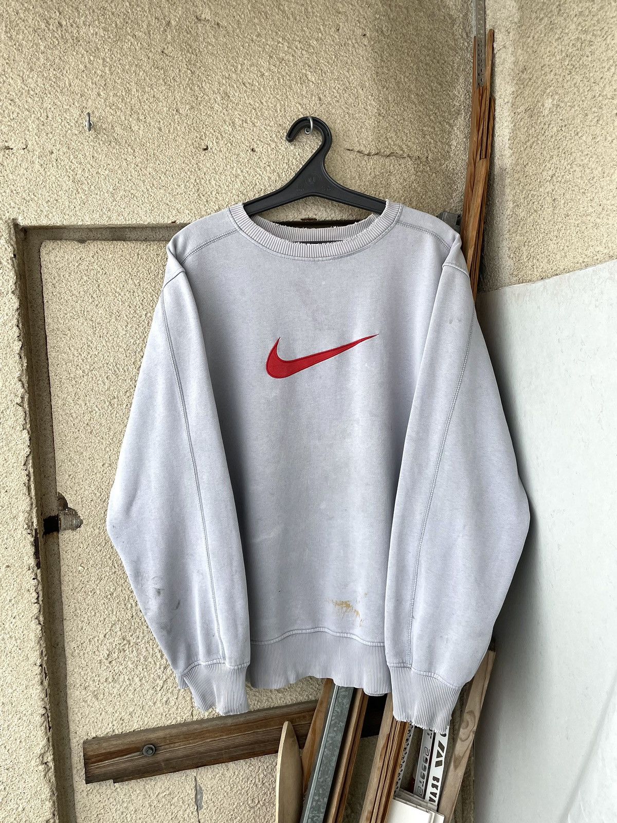 Nike Vintage Y2K Nike Big Logo Distressed Trashed Sweatshirt Size US XL / EU 56 / 4 - 8 Thumbnail