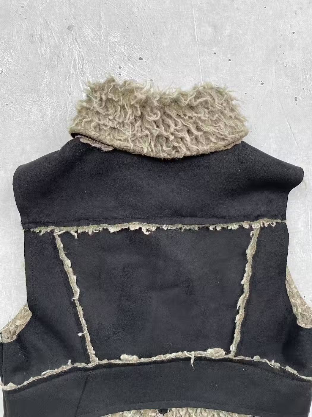 Vintage Vintage Zipped Asymmetrical Faux Fur Vest Size XS / US 0-2 / IT 36-38 - 6 Thumbnail