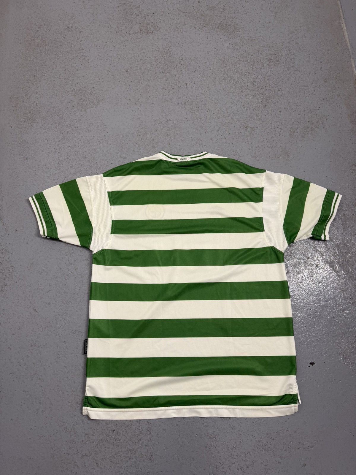Umbro Vintage 1999/2001 Umbro Celtic Soccer Jersey Size US XXL / EU 58 / 5 - 11 Thumbnail