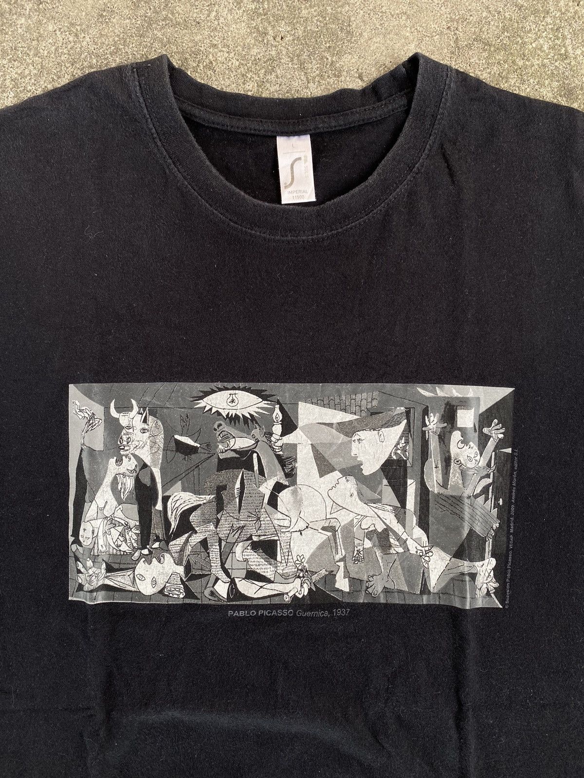 Vintage Pablo picasso guernica art 1937 t-shirt Size US L / EU 52-54 / 3 - 2 Thumbnail