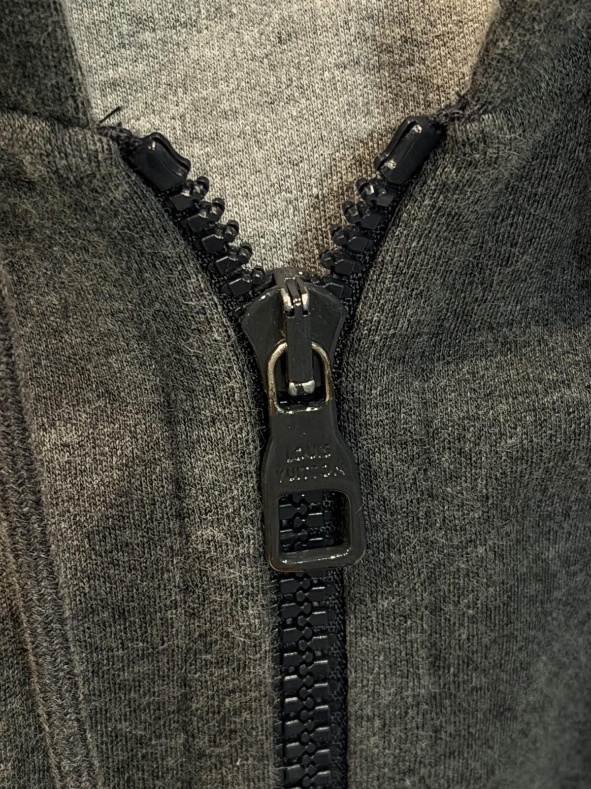 Louis Vuitton LOUIS VUITTON - MEN’S Gray "LV" HOODIE ZIP UP - Size XXL Size US XXL / EU 58 / 5 - 11 Thumbnail