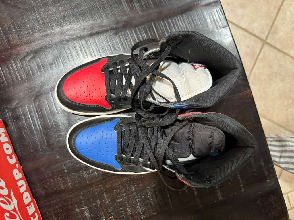 Jordan Brand Jordan 1 top 3 Size US 11 / EU 44 - 9 Thumbnail