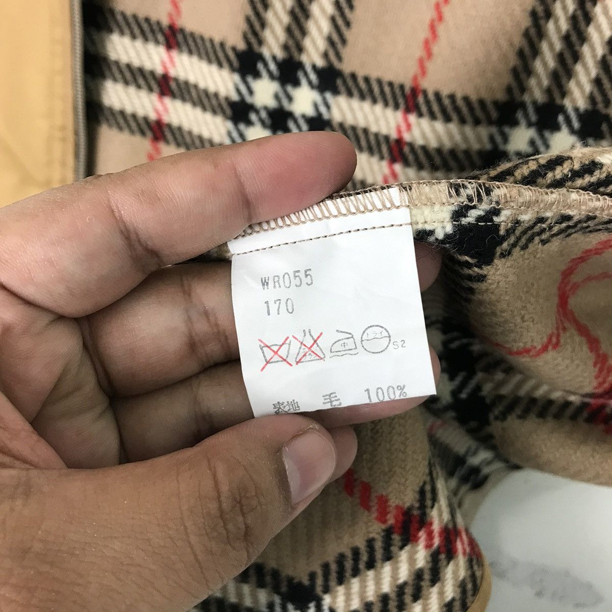 Burberry 💥 BURBERRYS NOVA CHECK LINING Size US M / EU 48-50 / 2 - 12 Thumbnail