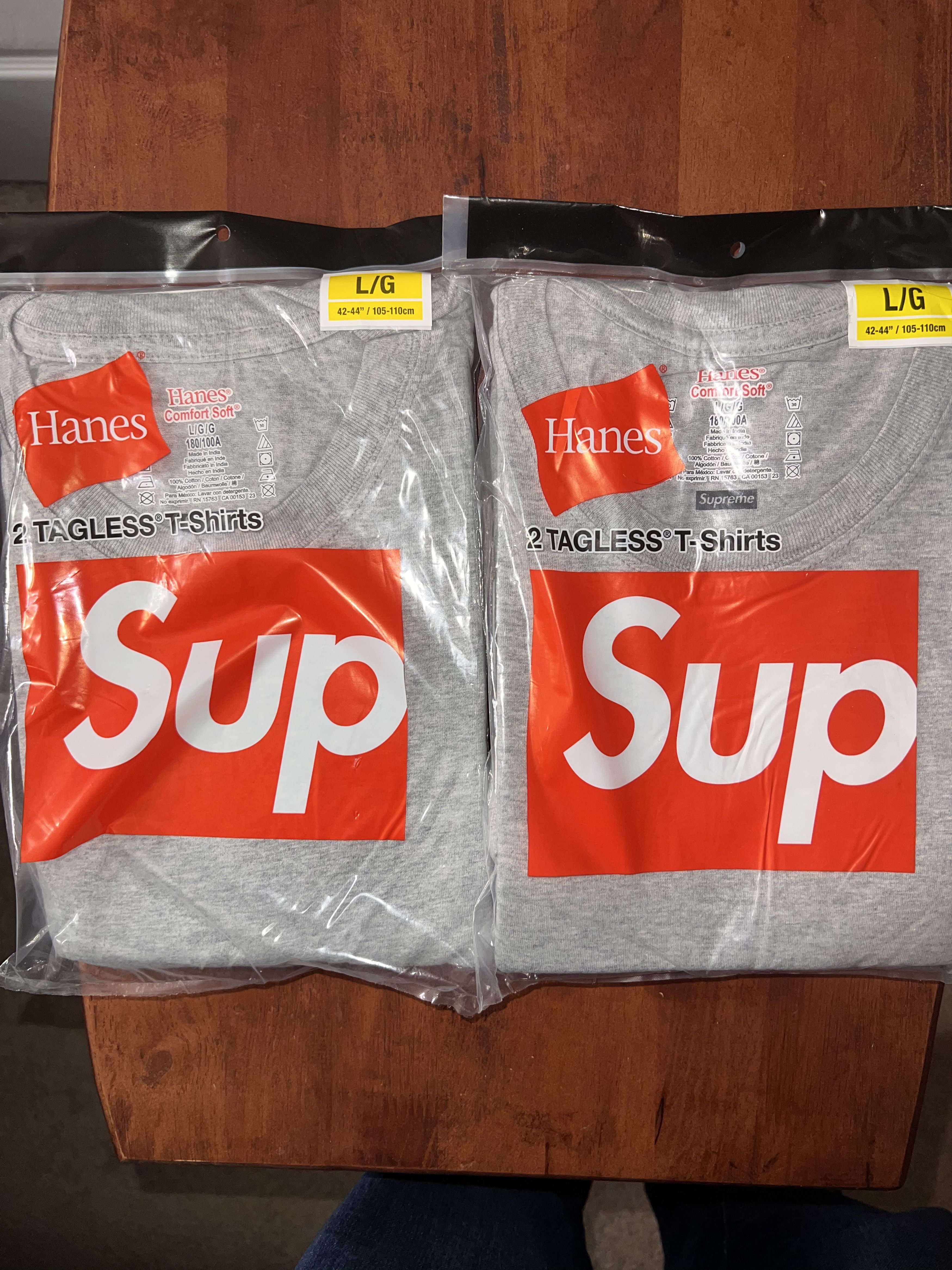 Supreme Large Hanes Tag Less Tees Size US L / EU 52-54 / 3 - 1 Thumbnail