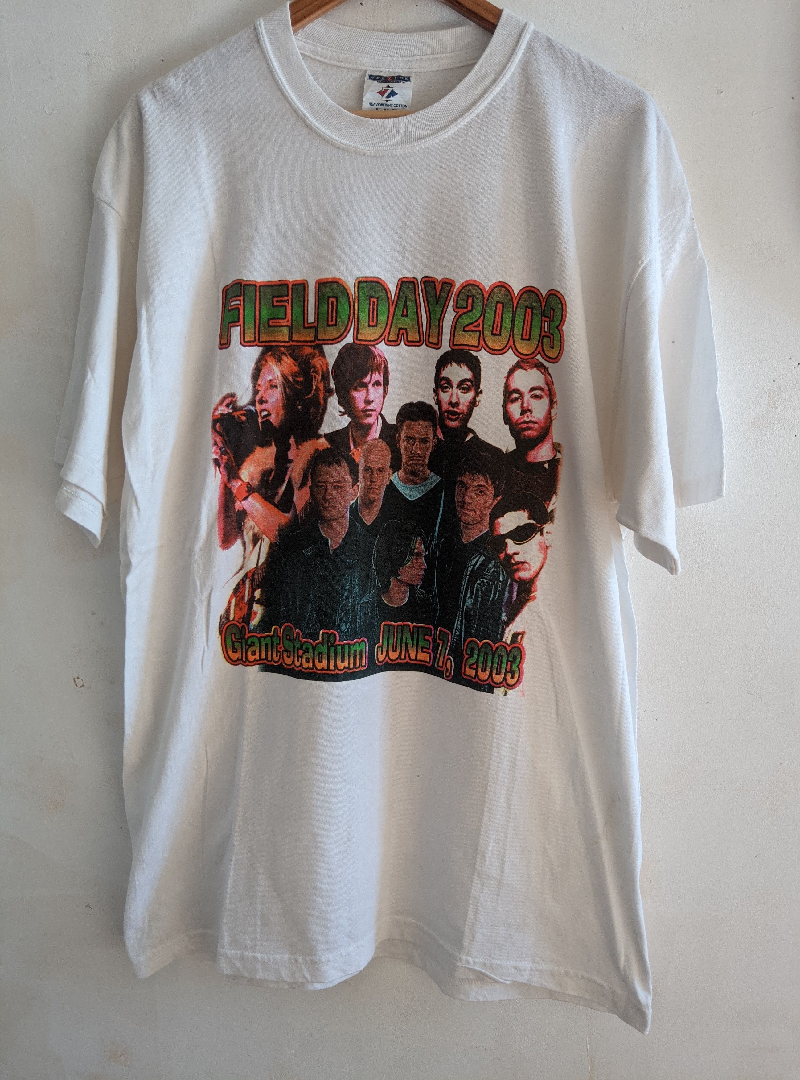 image of Vintage 2003 Field Day Radiohead Beastie Boys Spiritualized in White, Men's (Size XL)