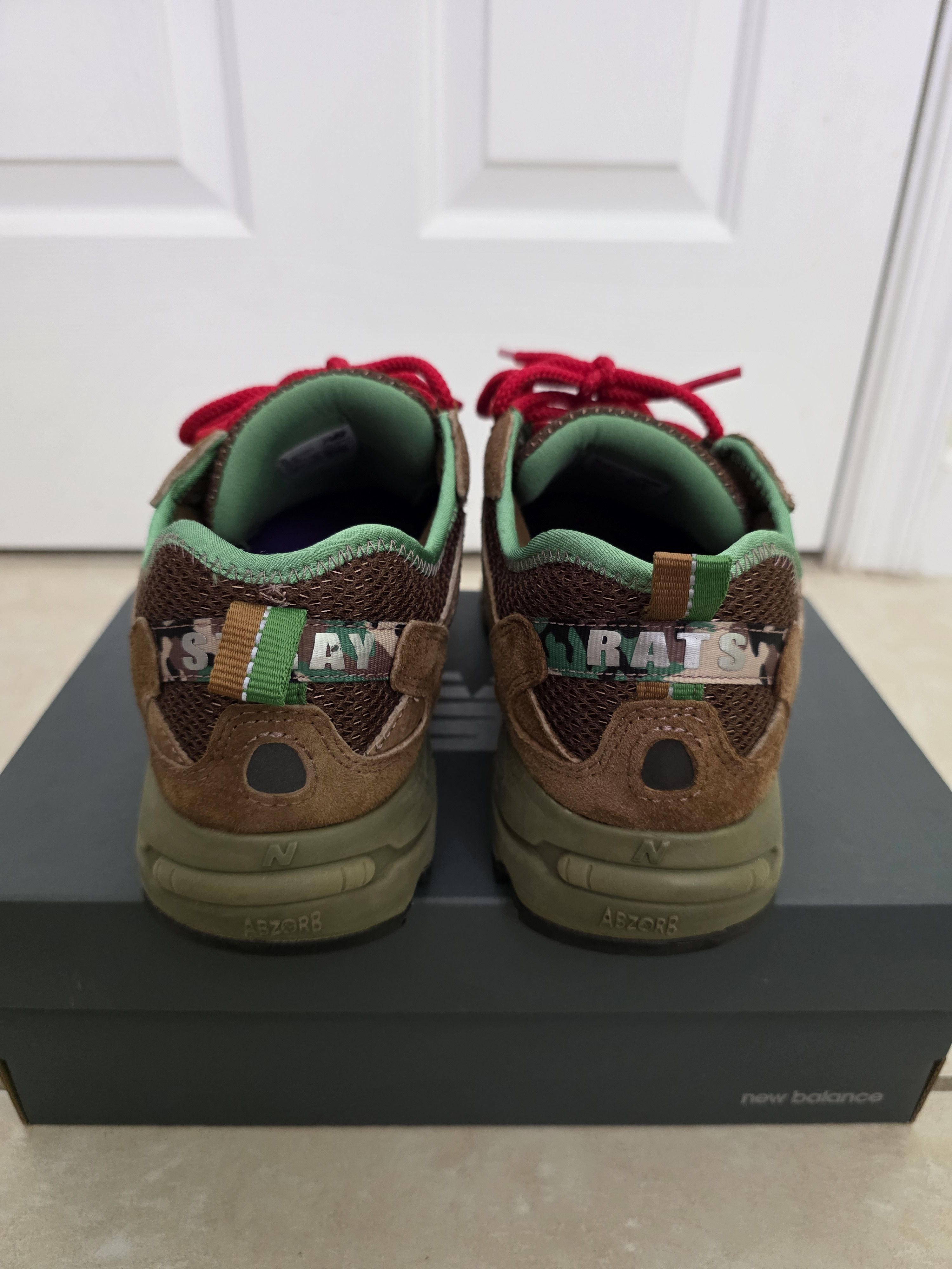 New Balance × Stray Rats New Balance 827 x Stray Rats "Sewer Stompers" Sz 8 Size US 8 / EU 41 - 5 Thumbnail