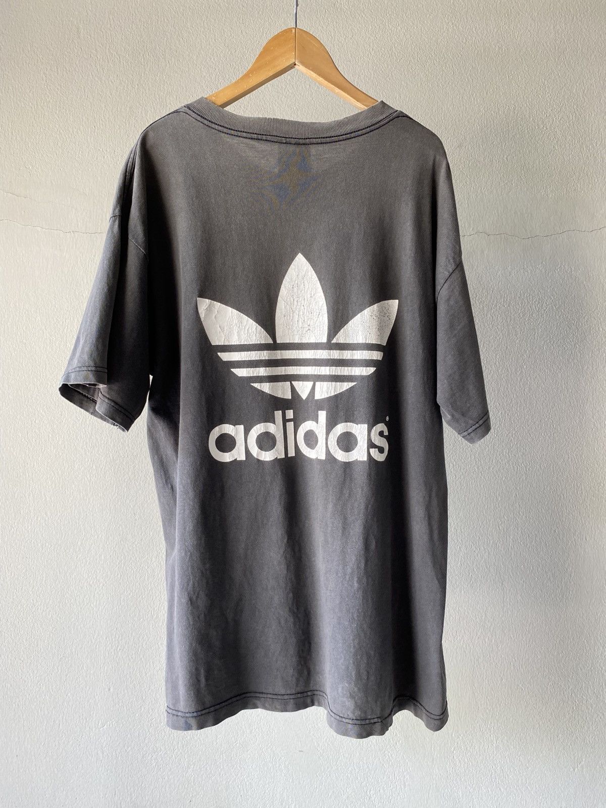 Adidas Adidas Vintage Black Adidas Trefoil Tee Size US M / EU 48-50 / 2 - 16 Thumbnail