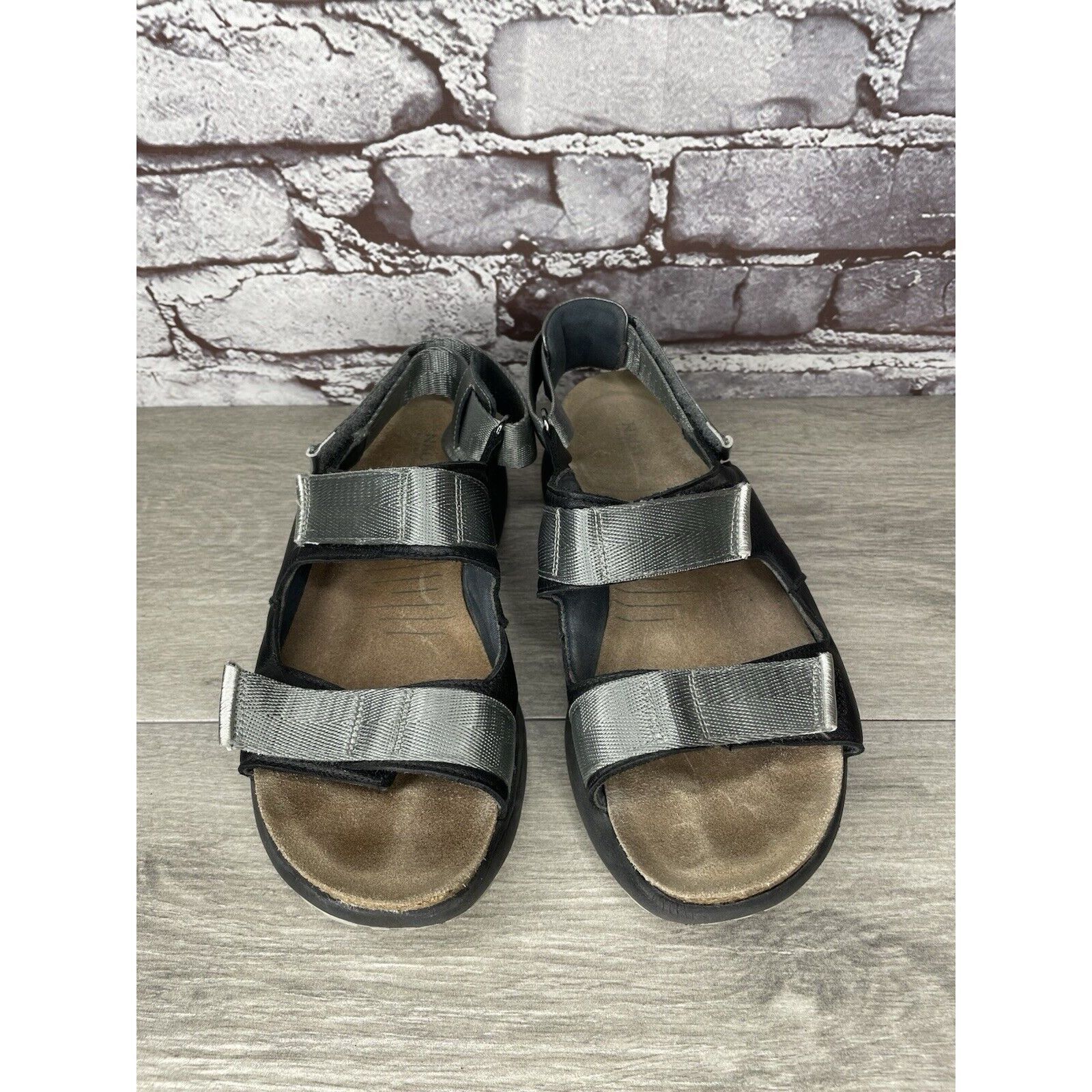 Other Naot Black Leather Gray Textile Wedge Ankle Strap Sandals Wo Size US 7.5 / IT 37.5 - 19 Thumbnail