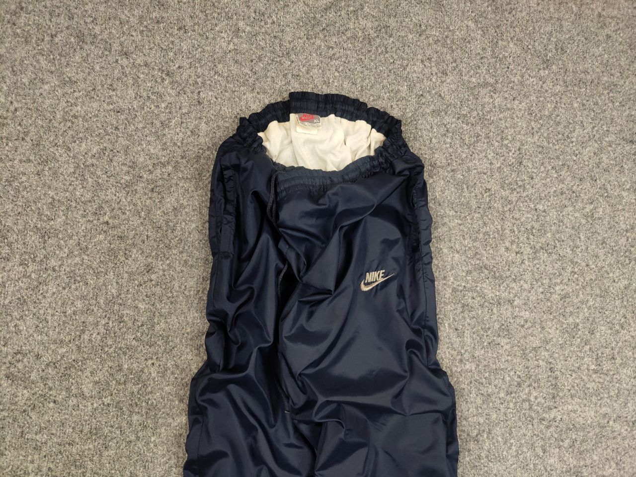 Nike Vintage 90s Nike Navy Nylon Track Pants Y2K Rare Retro Hype Size US 36 / EU 52 - 4 Thumbnail