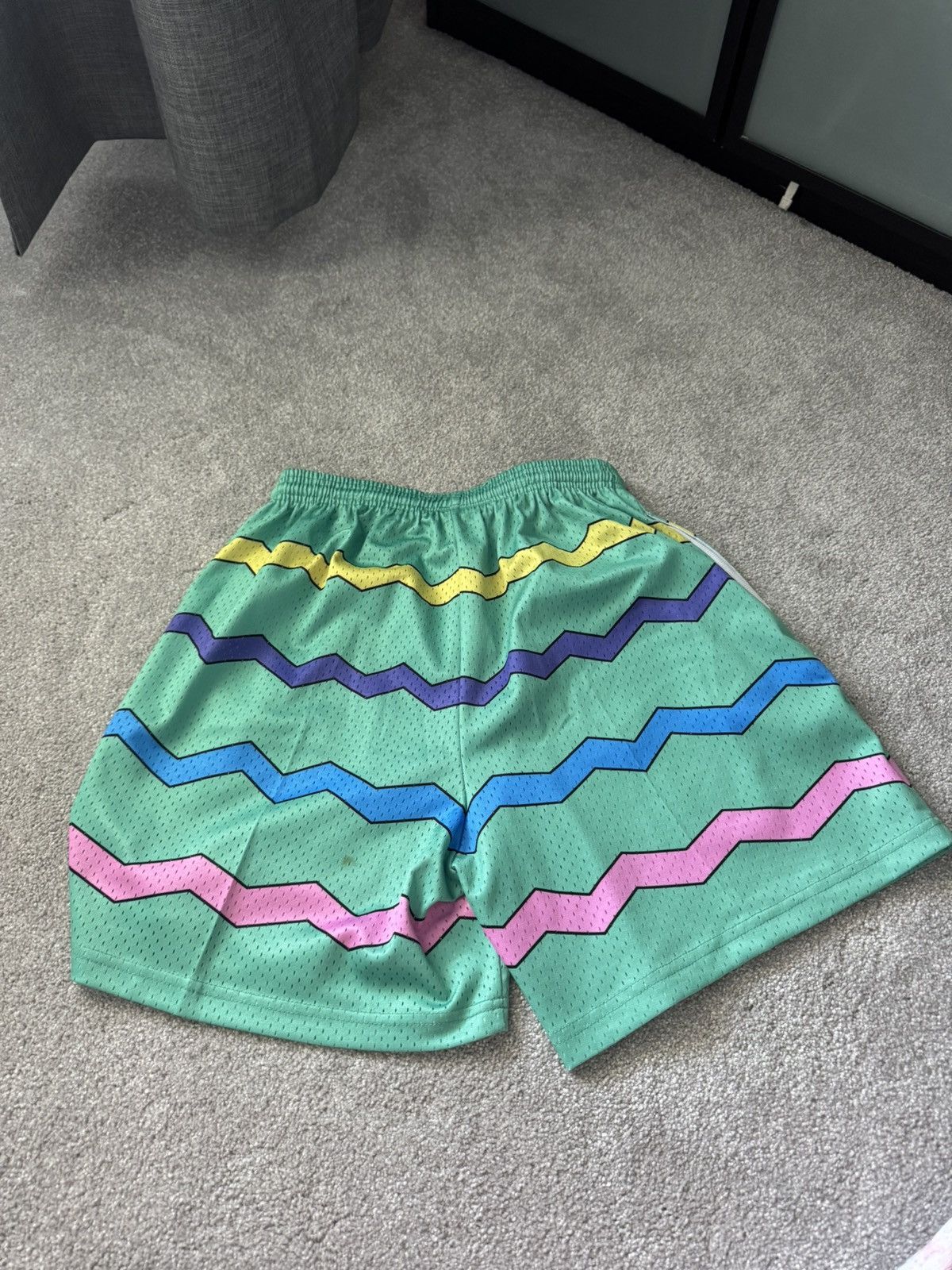 Other Lost Files Mesh Easter Shorts Size US 32 / EU 48 - 2 Thumbnail