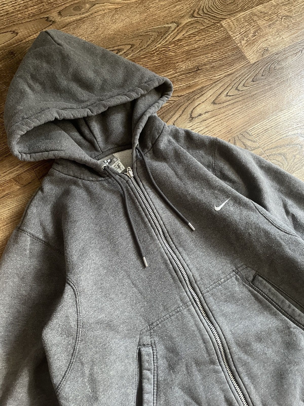 Nike × Vintage ⛩️ Vintage Nike Hoodie Small Logo Faded Basic Oversize Baggy Size US S / EU 44-46 / 1 - 3 Thumbnail
