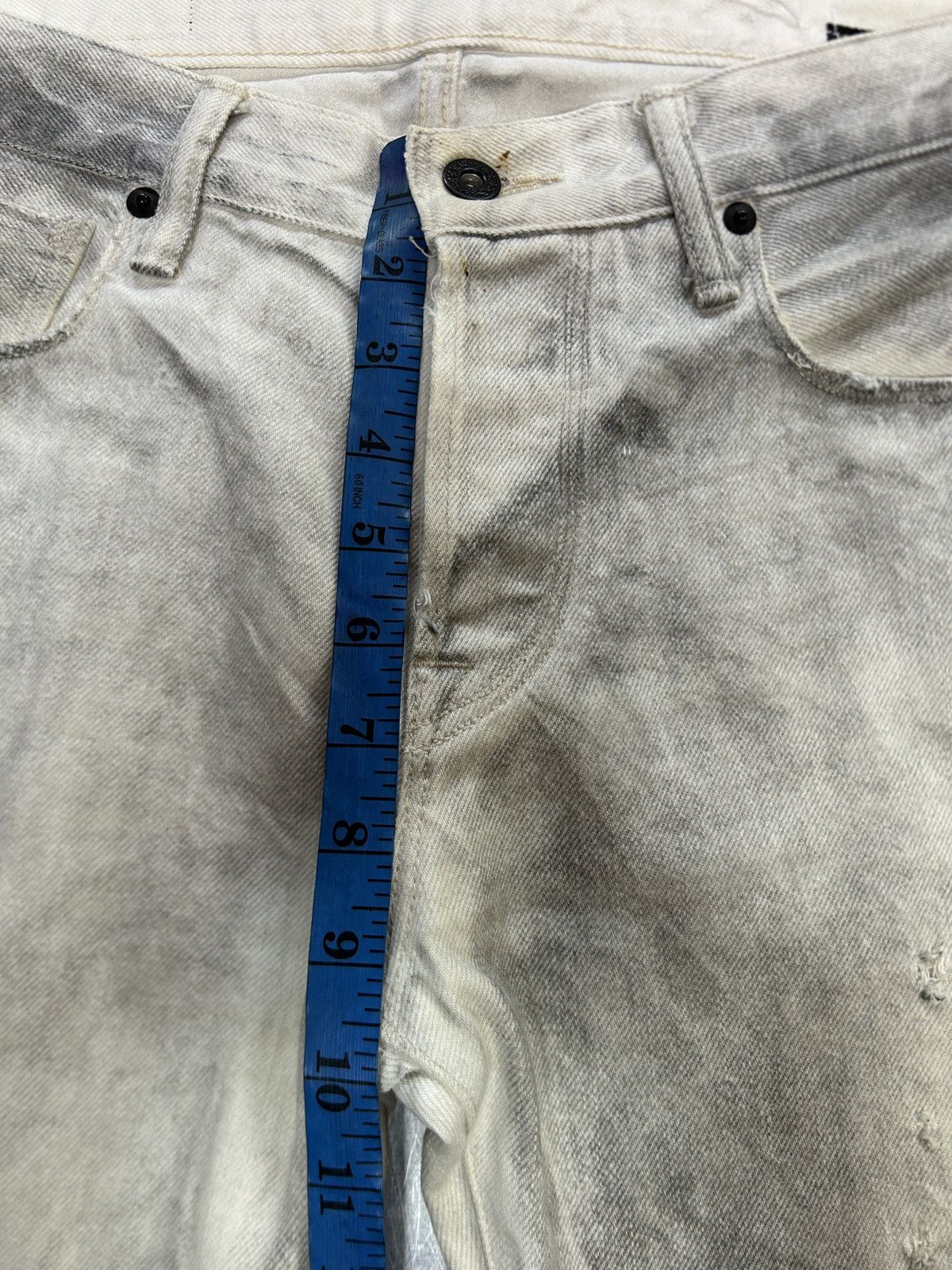 Japanese Brand × KURO × Vintage Vintage Kuro ‘Graphite’ Rare White Fade Selvedge Jeans Size US 31 - 20 Thumbnail