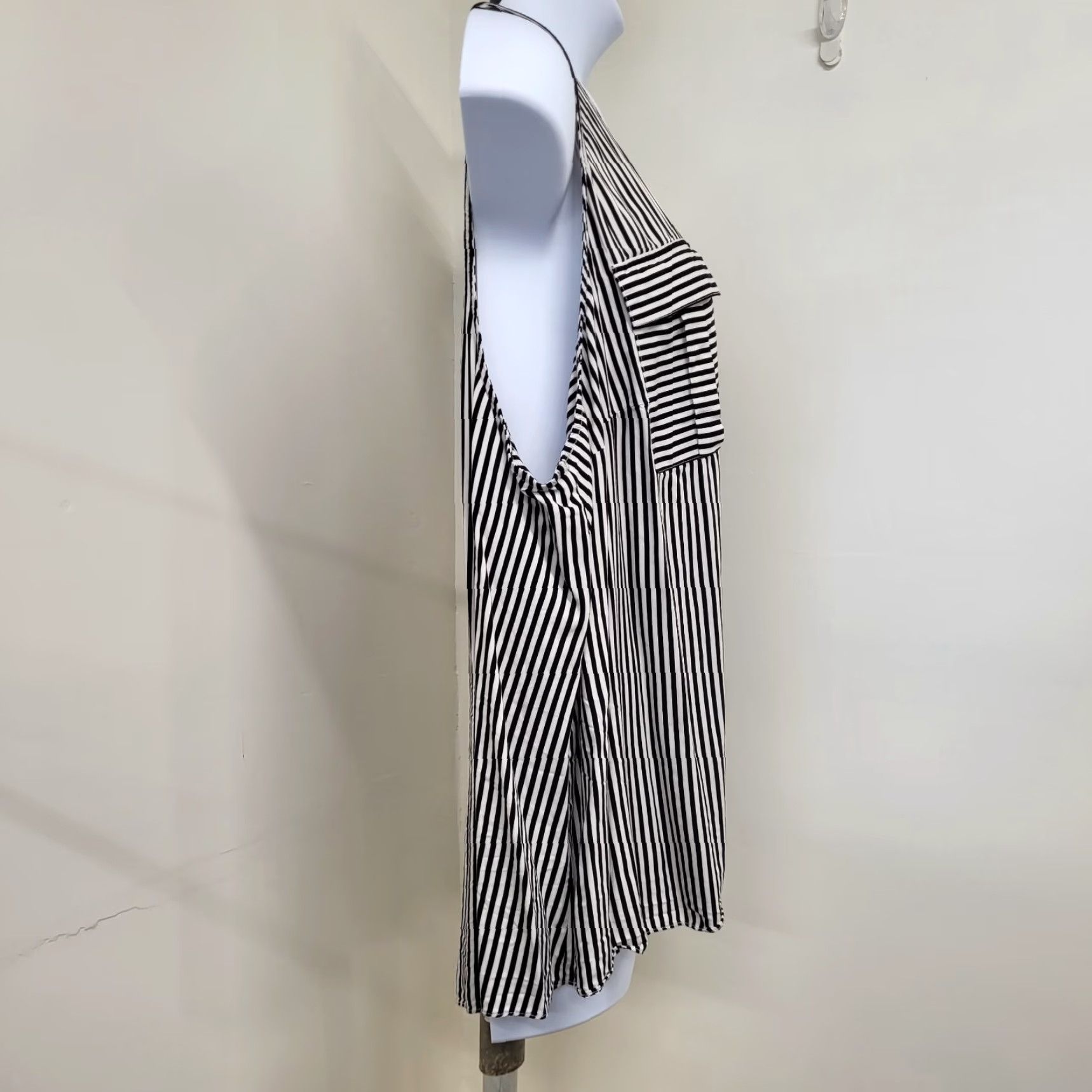 Vintage A.N.A A New Approach Blouse Sleeveless Black White Striped 4X Plus Size Women Tank Shirt Size XXL / US 16-18 / IT 52-54 - 6 Thumbnail
