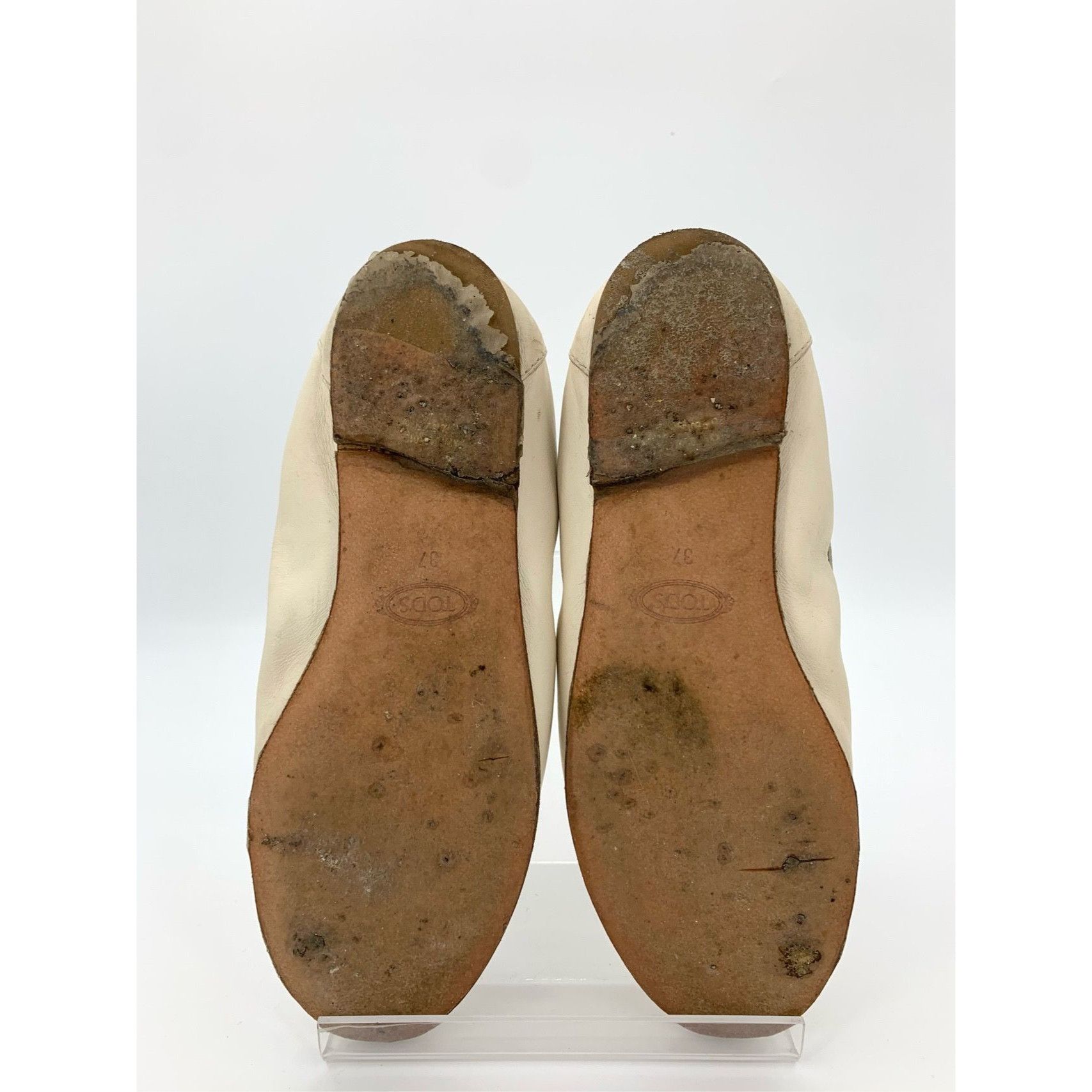 Tod's Tods Womens Ivory Leather Loafers With Silver Buckle Accent Size US 7 / IT 37 - 9 Thumbnail