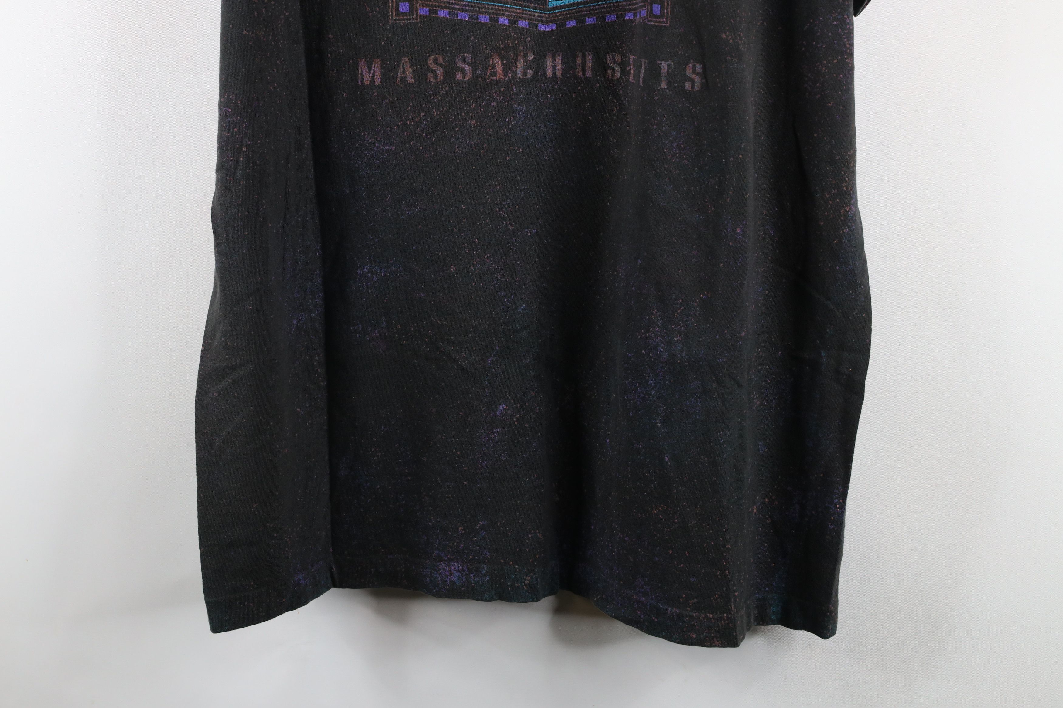 Vintage Vintage 90s Streetwear Fleece Plymouth Massachusetts T-Shirt Size US XL / EU 56 / 4 - 3 Thumbnail