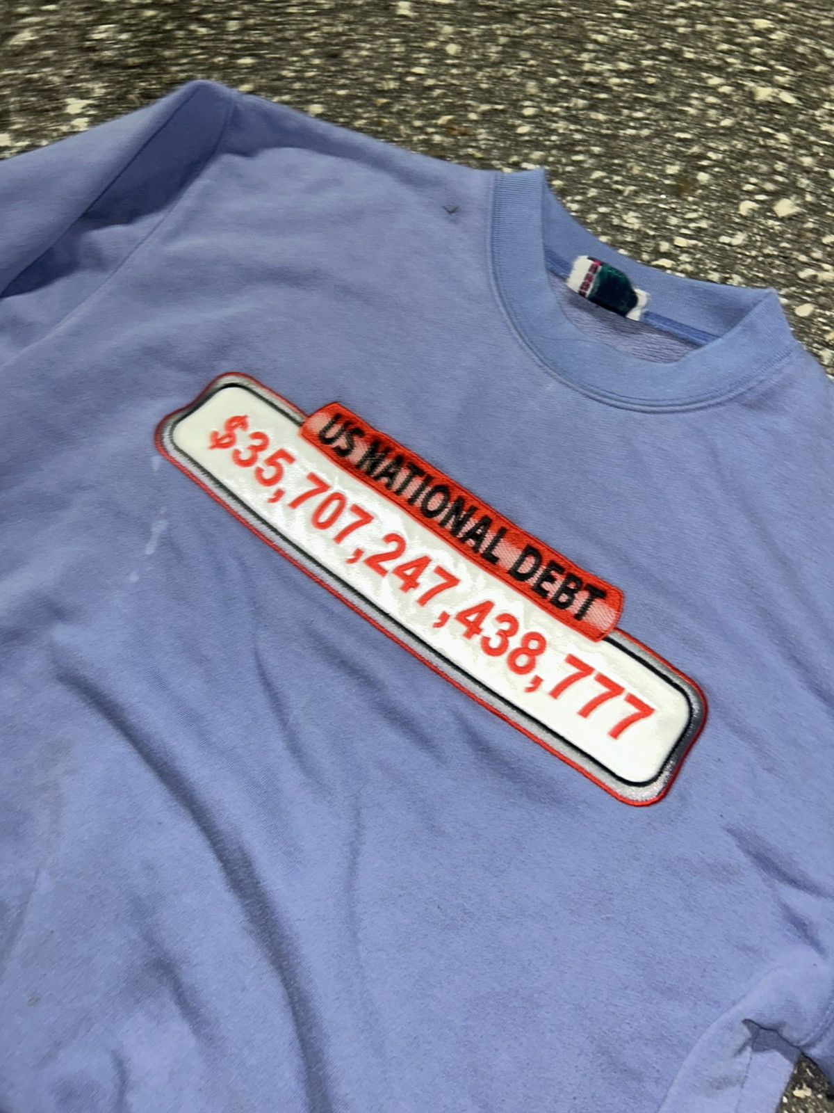 Other 1/1 Your World US National embroidered debt clock sweater Size US M / EU 48-50 / 2 - 2 Thumbnail