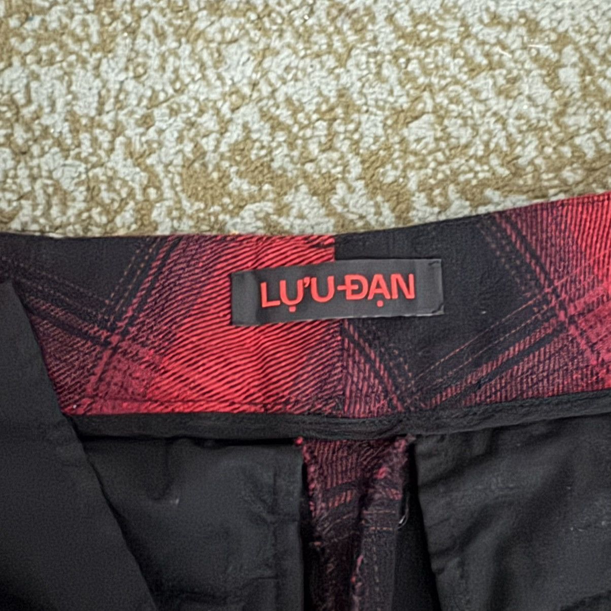 LUU DAN Luu dan Plaid Pleated trousers Size US 30 / EU 46 - 5 Thumbnail