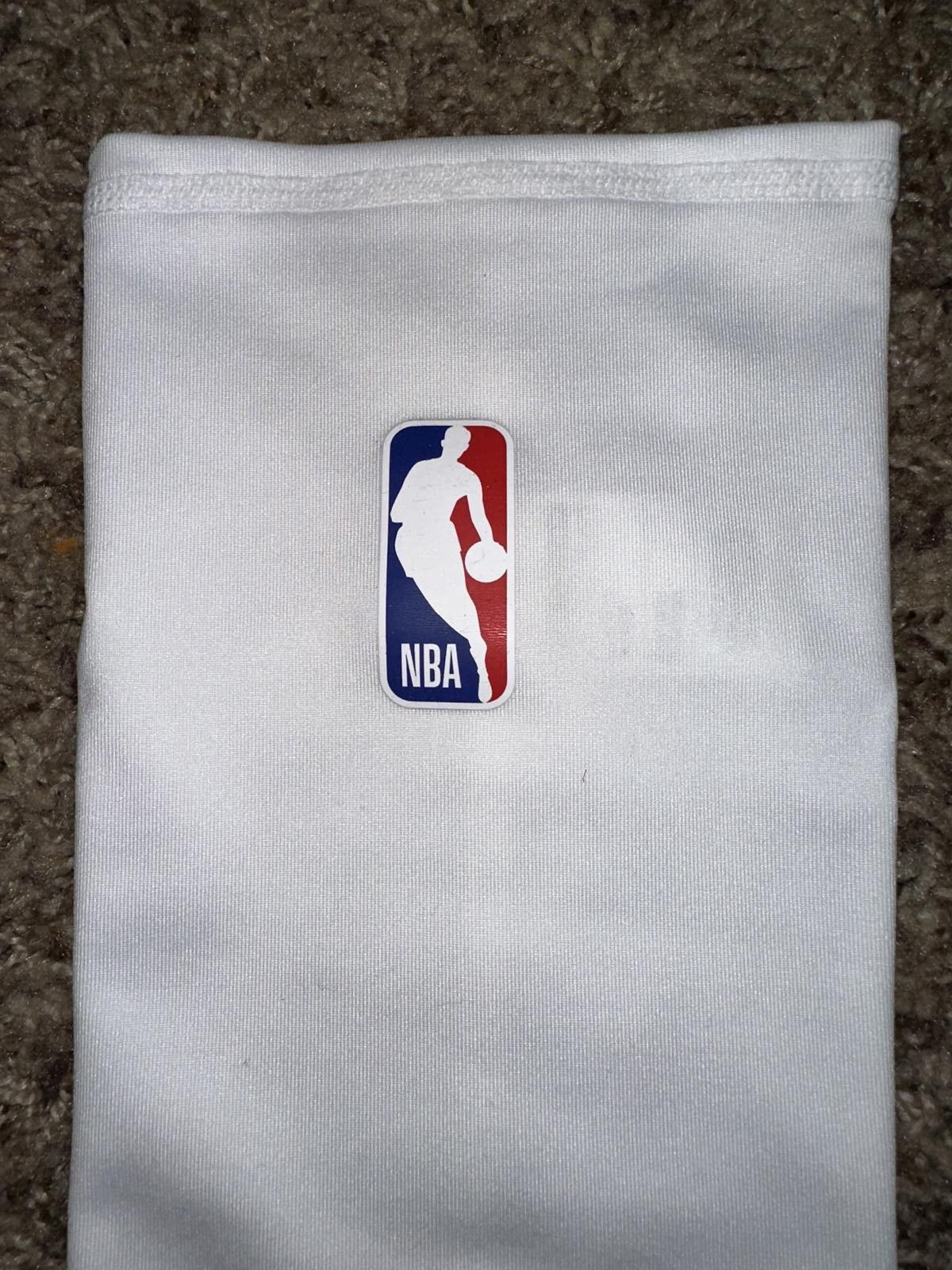 Nike Nike NBA Shooter Sleeve In White Size ONE SIZE - 8 Thumbnail