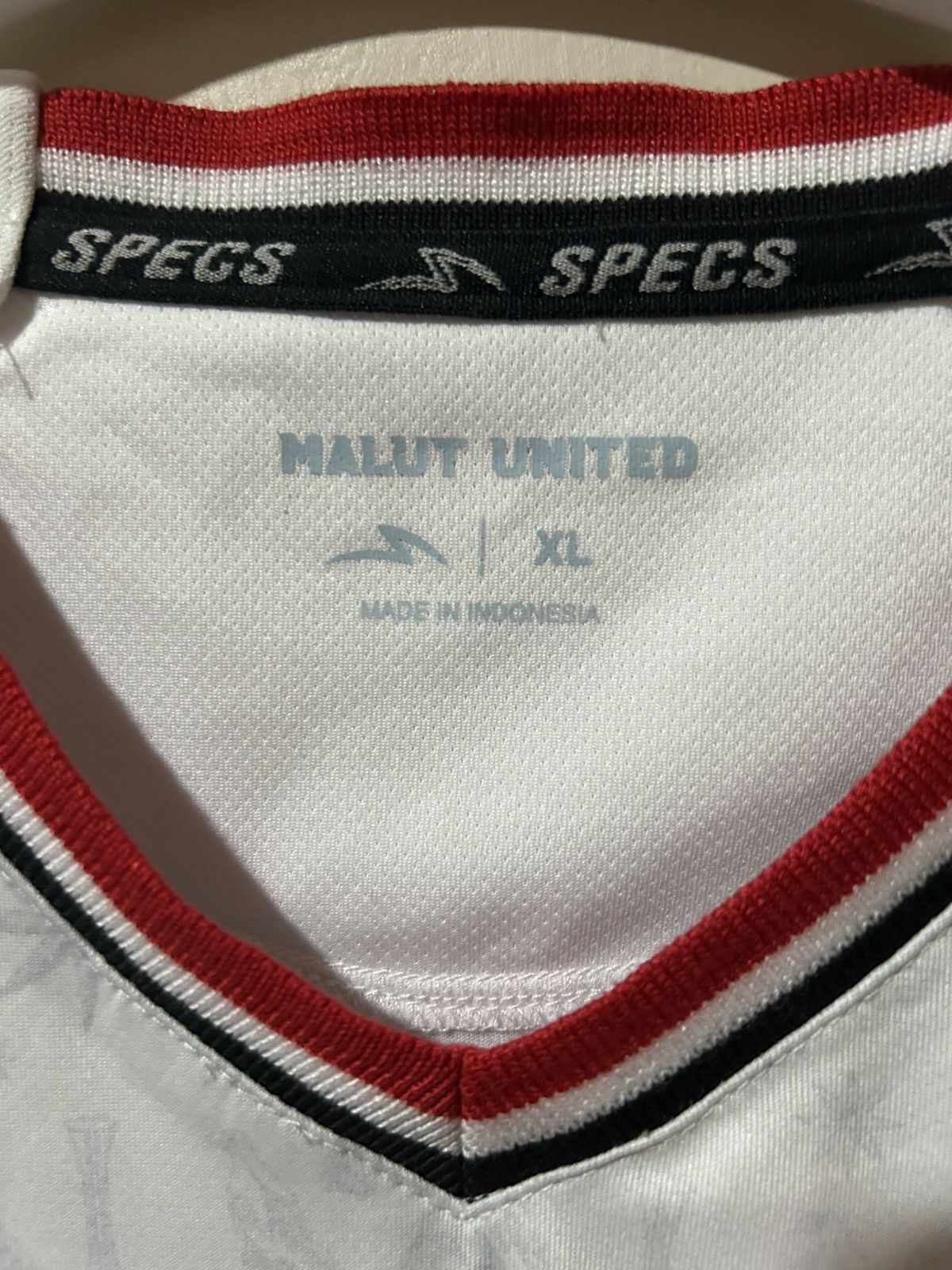 Other Malut united Jersey away 2024 With autograph Size US XL / EU 56 / 4 - 3 Thumbnail