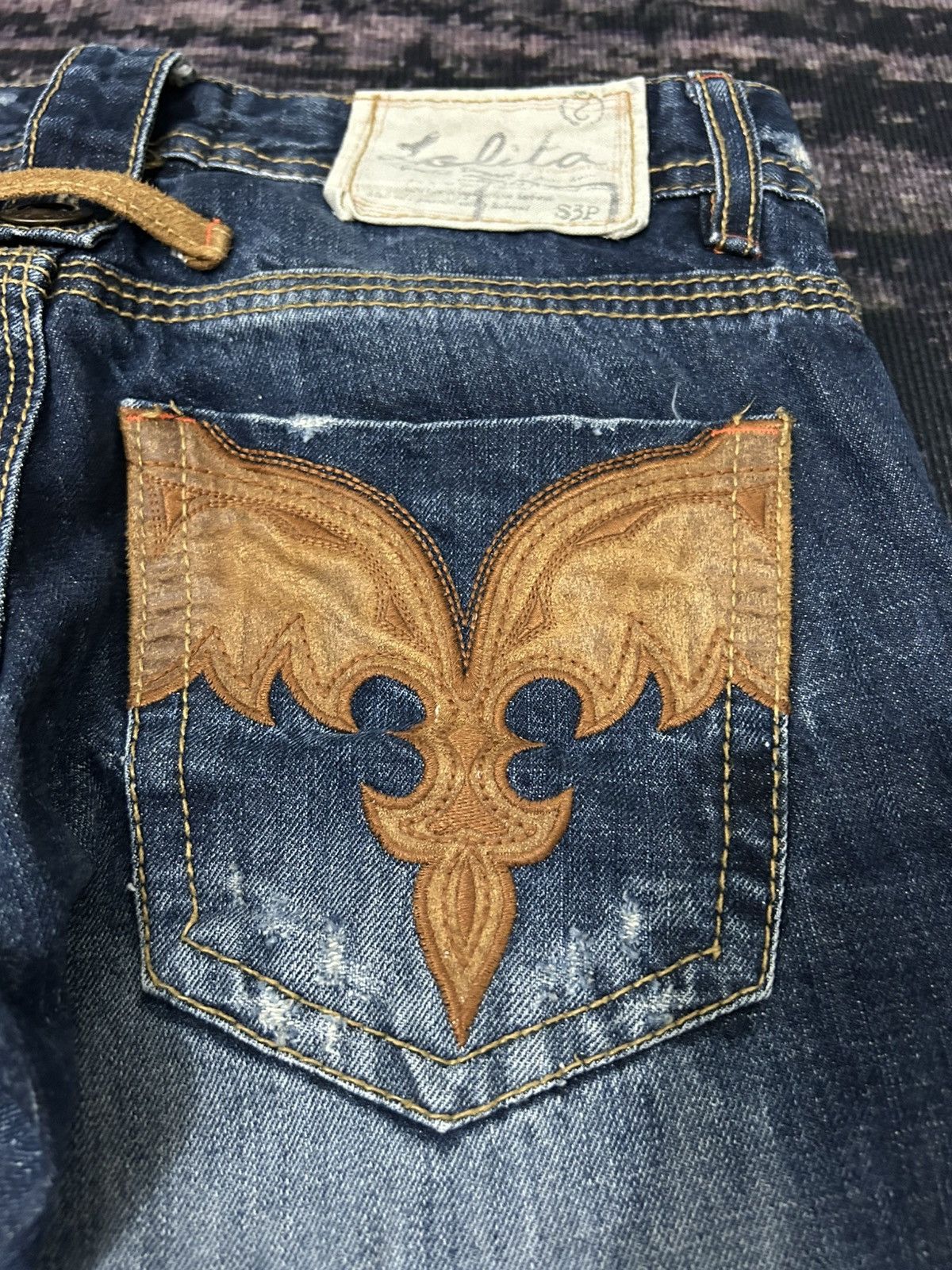 Tornado Mart Lolita Mud Clawmark Leather Pocket Back Flare Jeans Size US 30 / EU 46 - 6 Thumbnail