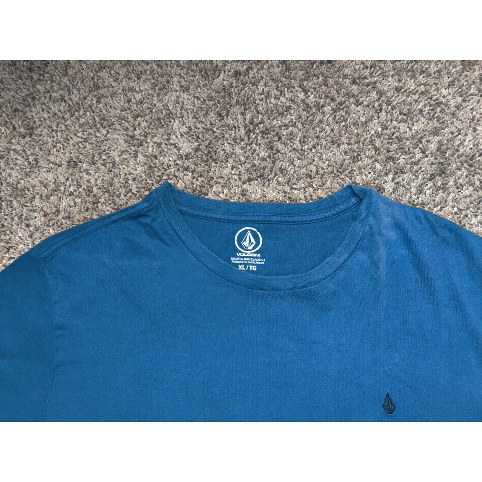 Volcom Volcom Shirt Adult Mens XL Blue Striped Embroidered Size US XL / EU 56 / 4 - 2 Thumbnail