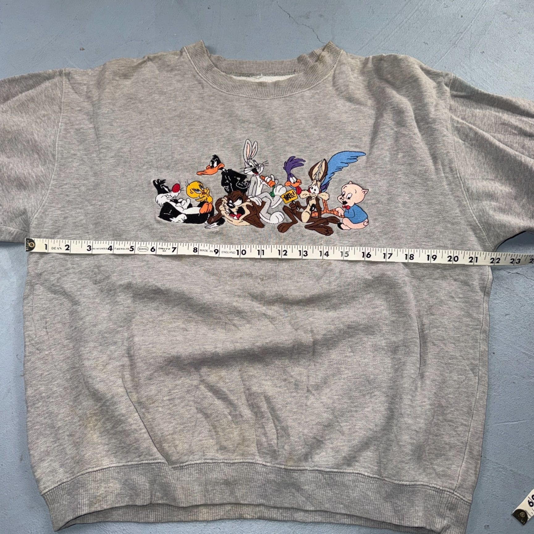 VINTAGE 1990s Acme Looney Tunes Central Logo Sweatshirt Gray M Mens Regular Pullover Crewneck Logo Stained