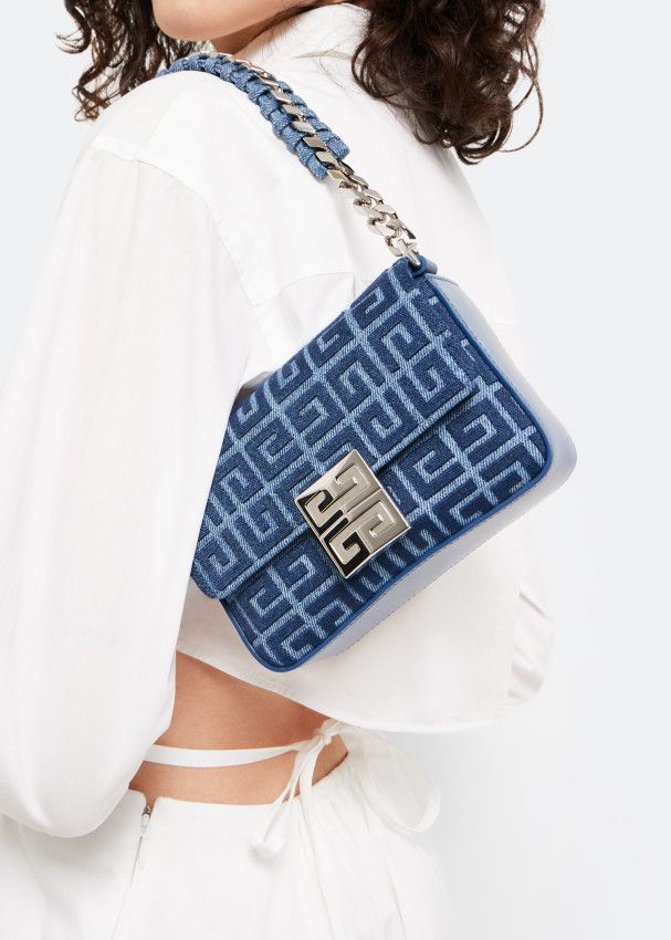Givenchy o1srvl11e0724 Size: OS / 4G Small Chain Bag in Blue Size ONE SIZE - 2 Thumbnail