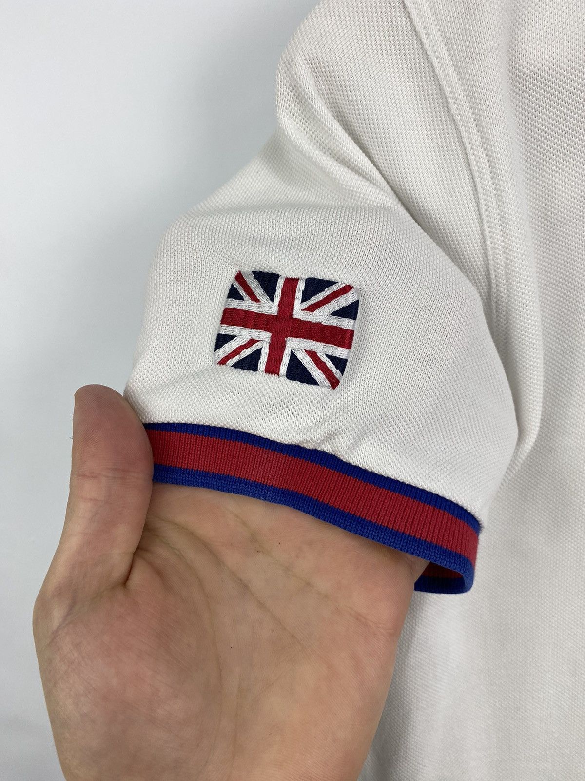 Hackett 🇬🇧 Aston Martin Racing Hackett Sport Rare t-Shirt Retro Y2K Size US S / EU 44-46 / 1 - 7 Thumbnail