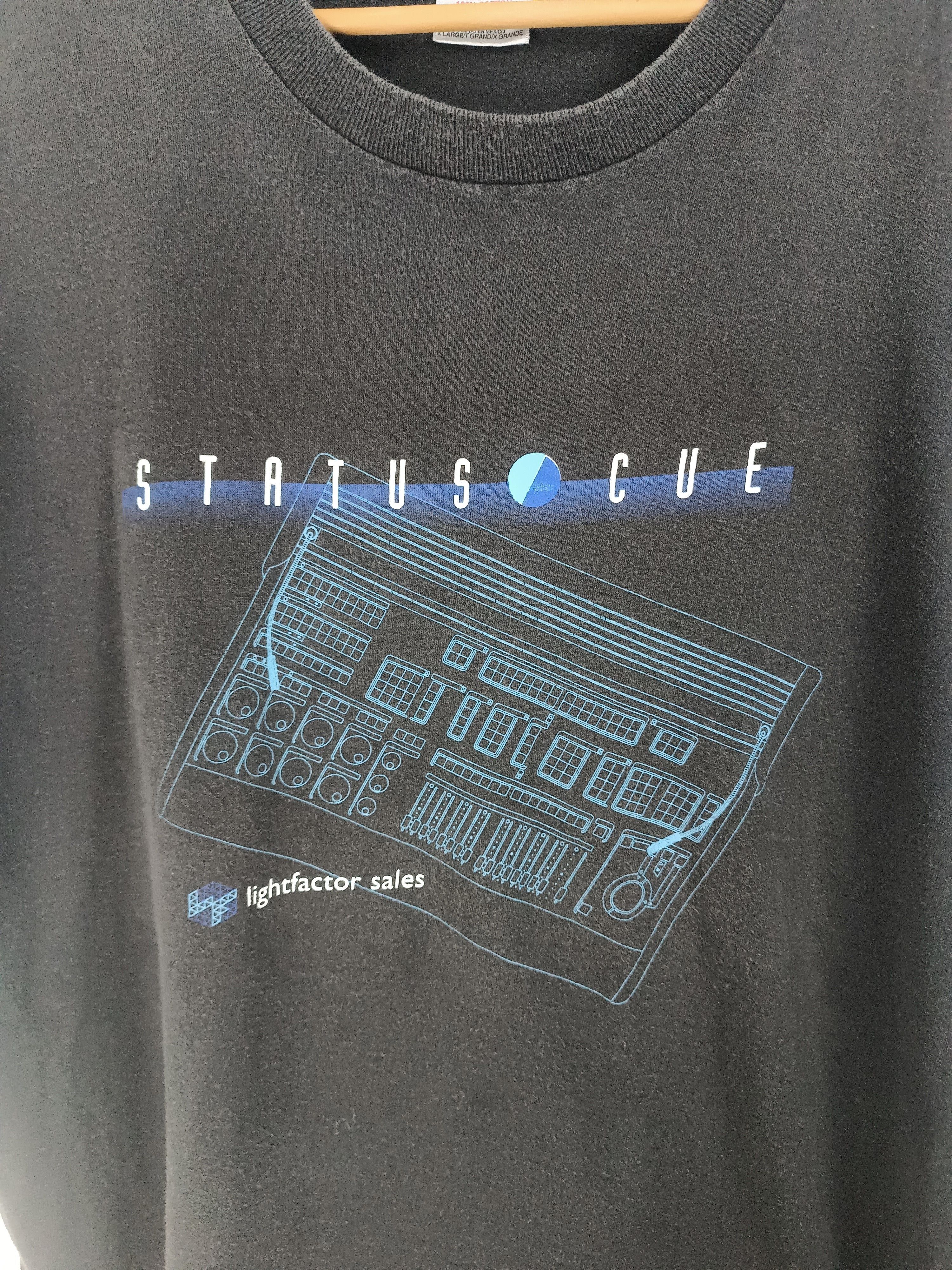 Microsoft VINTAGE 90'S STATUS CUE LIGHTFACTOR PC GEEK HARDWARE TEE Size US XL / EU 56 / 4 - 8 Thumbnail
