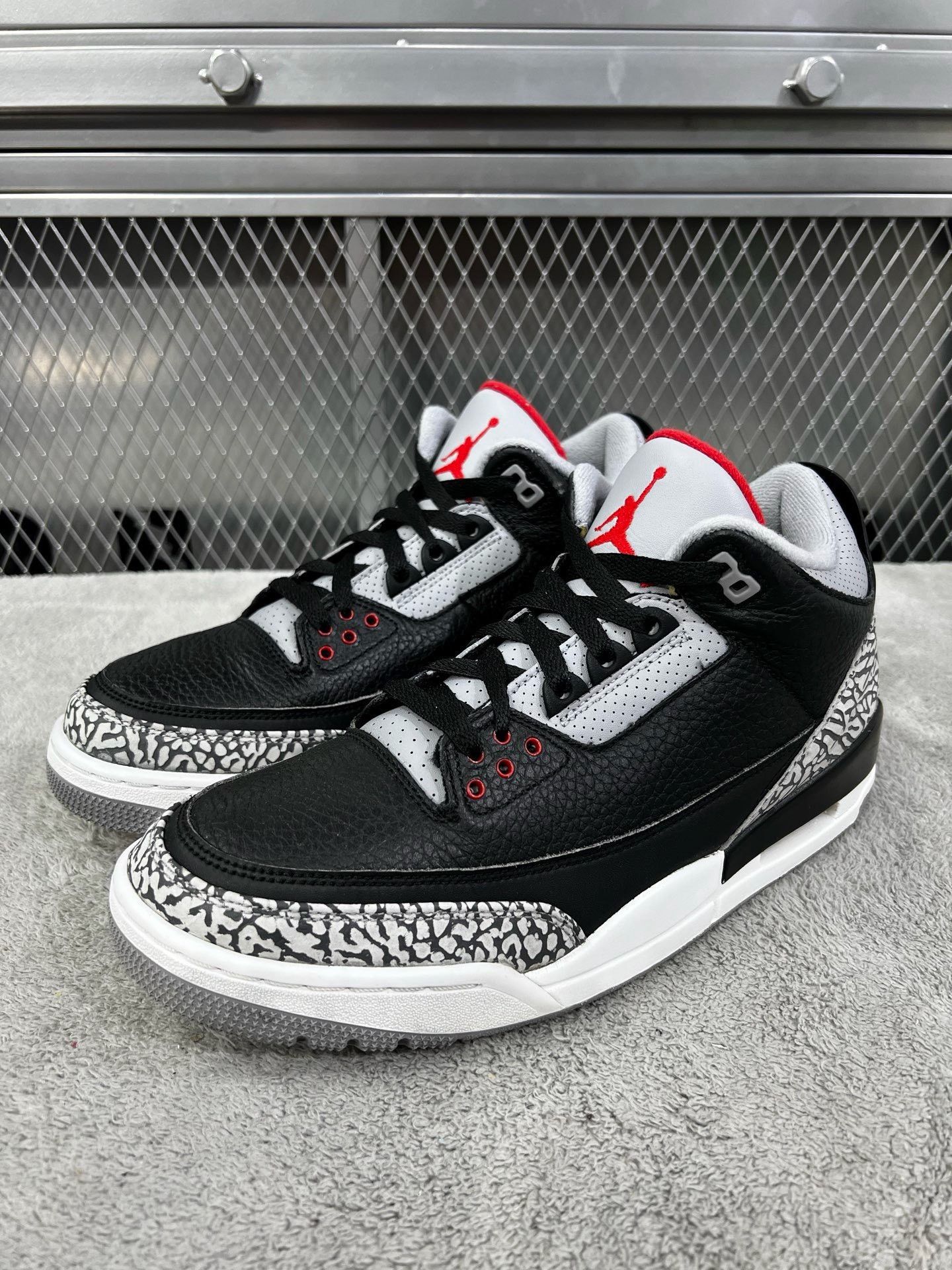 Nike Nike Retro Black Lowtop Sneakers 44 Men Size US 10.5 / EU 43-44 - 1 Thumbnail