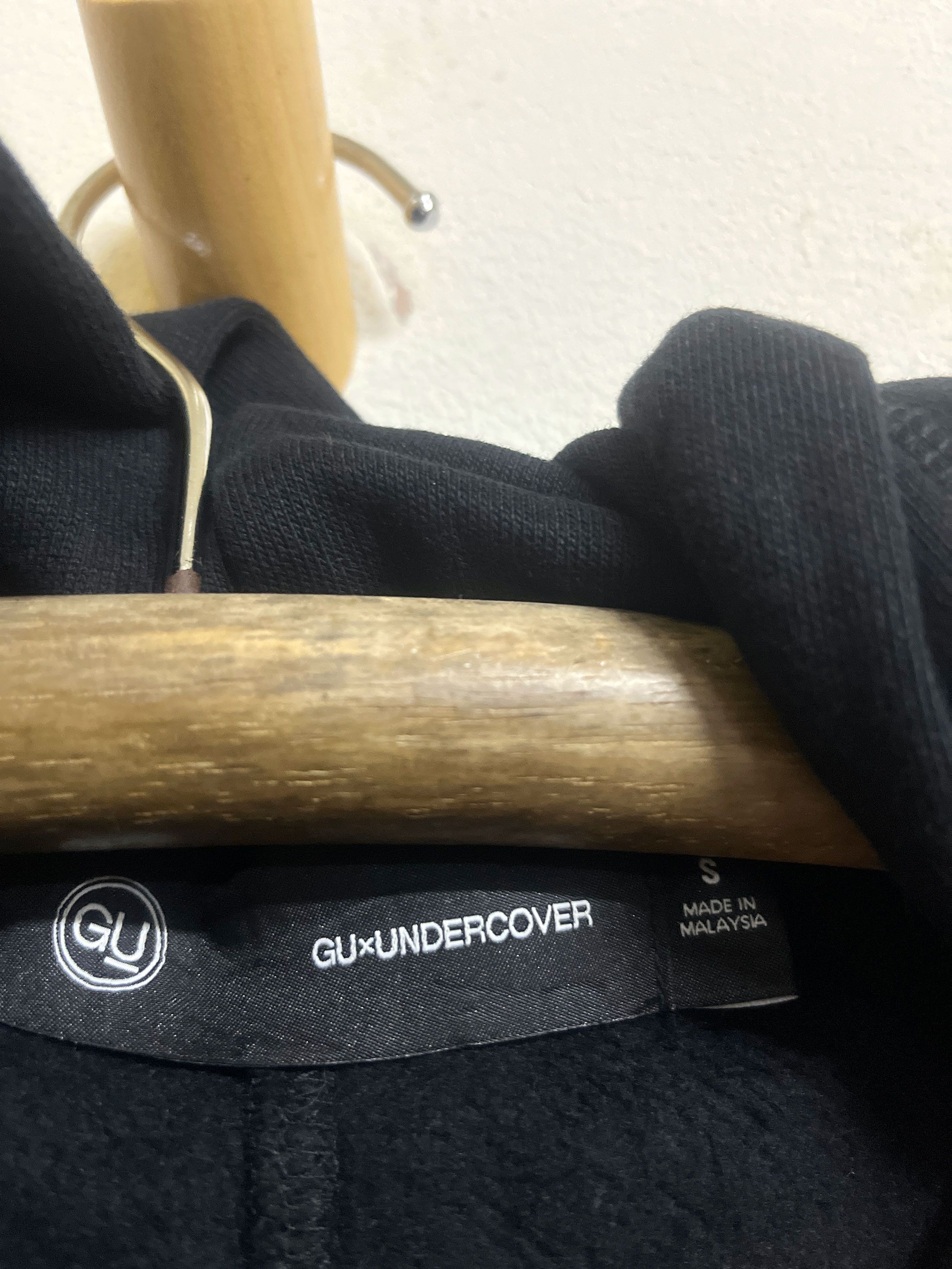 Japanese Brand Undercover Japan x Gu Asymmetric Pull Over Hooded Warm Shirt Size US S / EU 44-46 / 1 - 7 Thumbnail