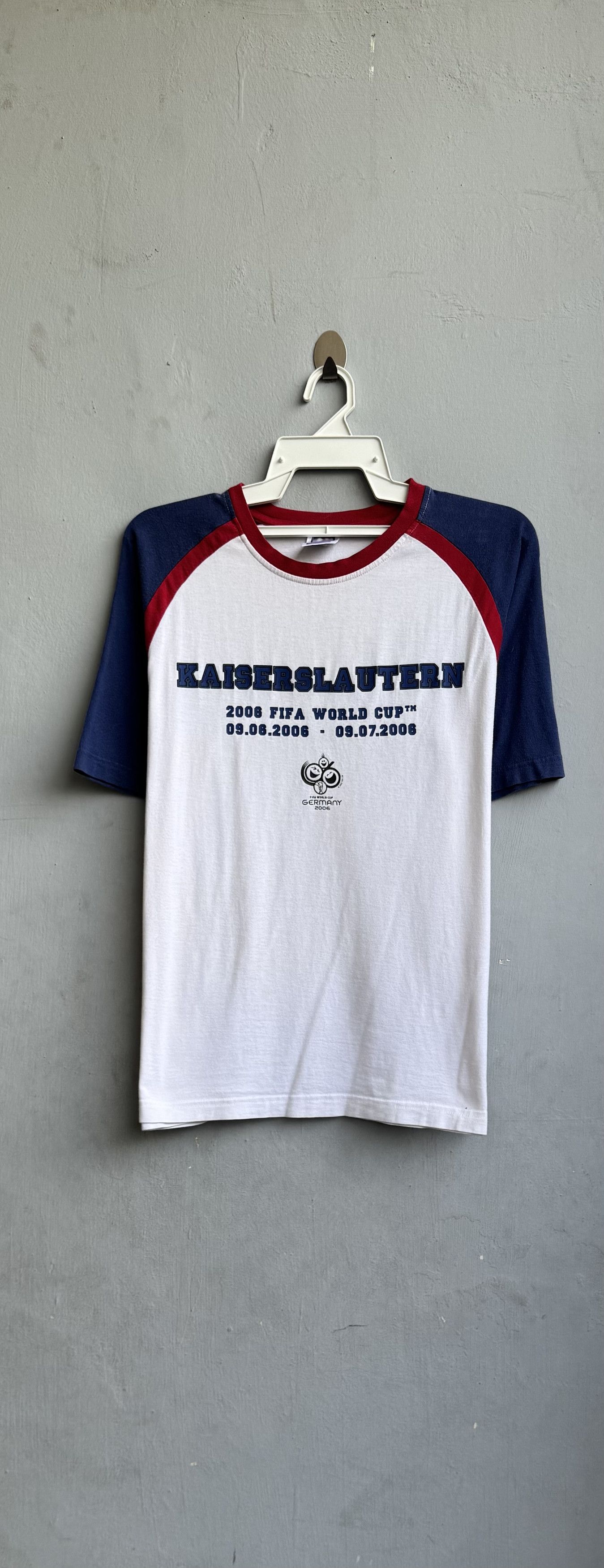 Vintage FC Kaiserslautern 2006 Official Germany FIFA World Cup Shirt Size US L / EU 52-54 / 3 - 1 Thumbnail