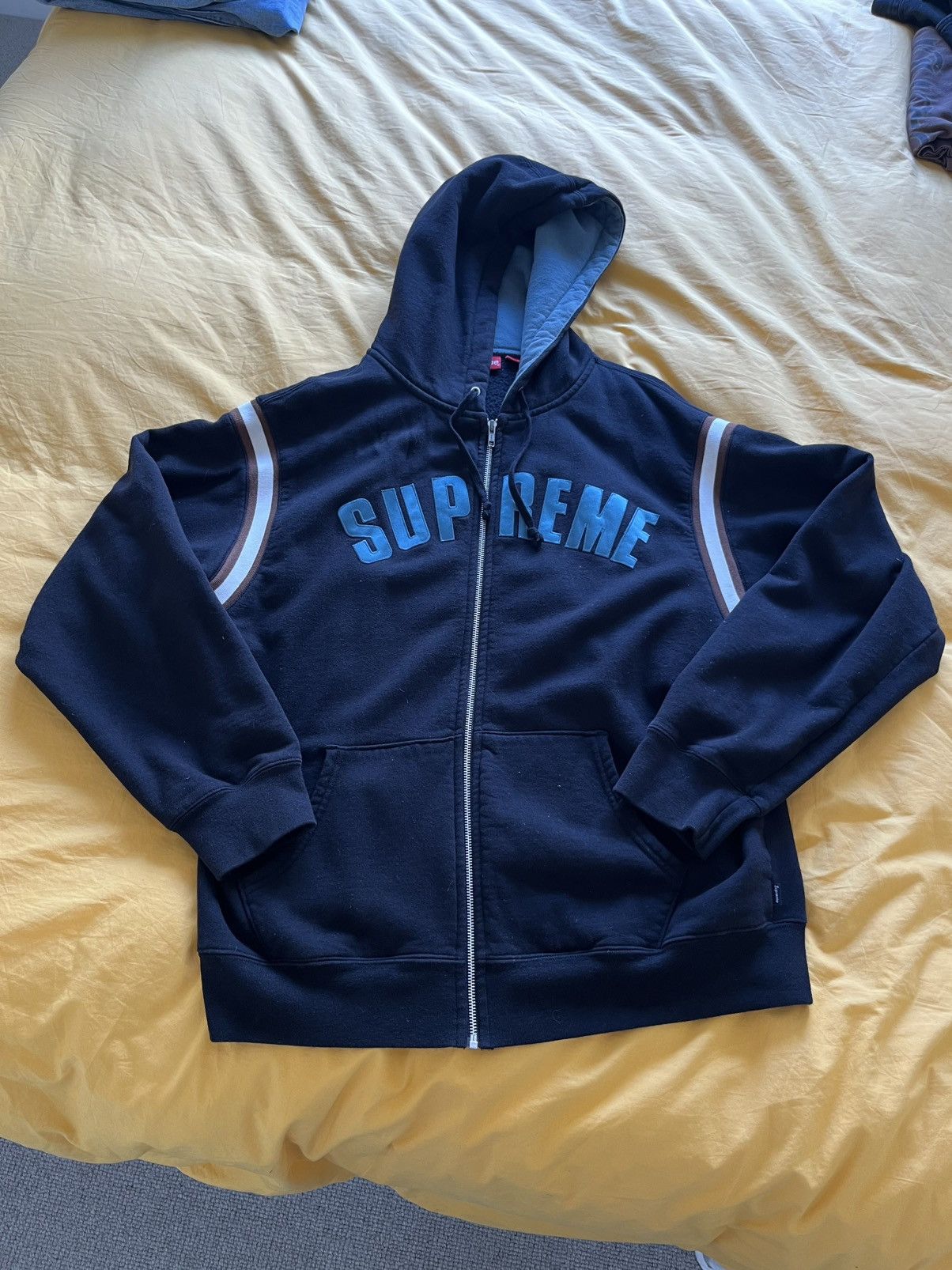 Supreme Supreme Arc Logo 2009 Zip-up Hoodie | Grailed