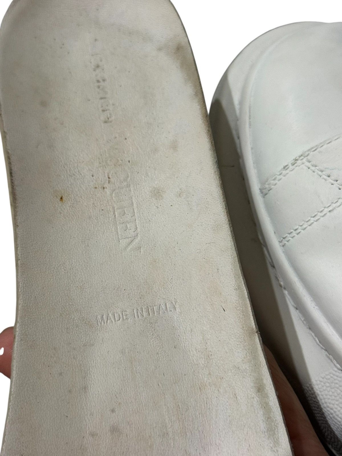 Alexander McQueen Alexander McQueen saiz 8UK White/Black Oversized Sneakers Size US 8 / EU 41 - 12 Thumbnail