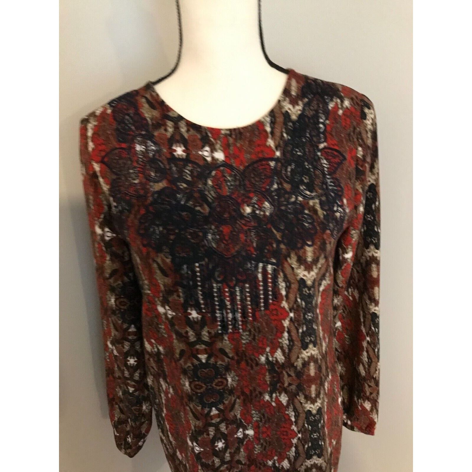 Anthropologie Anthropologie Greylin Multi-Color Embroidered Shift Dress Size XS / US 0-2 / IT 36-38 - 2 Thumbnail