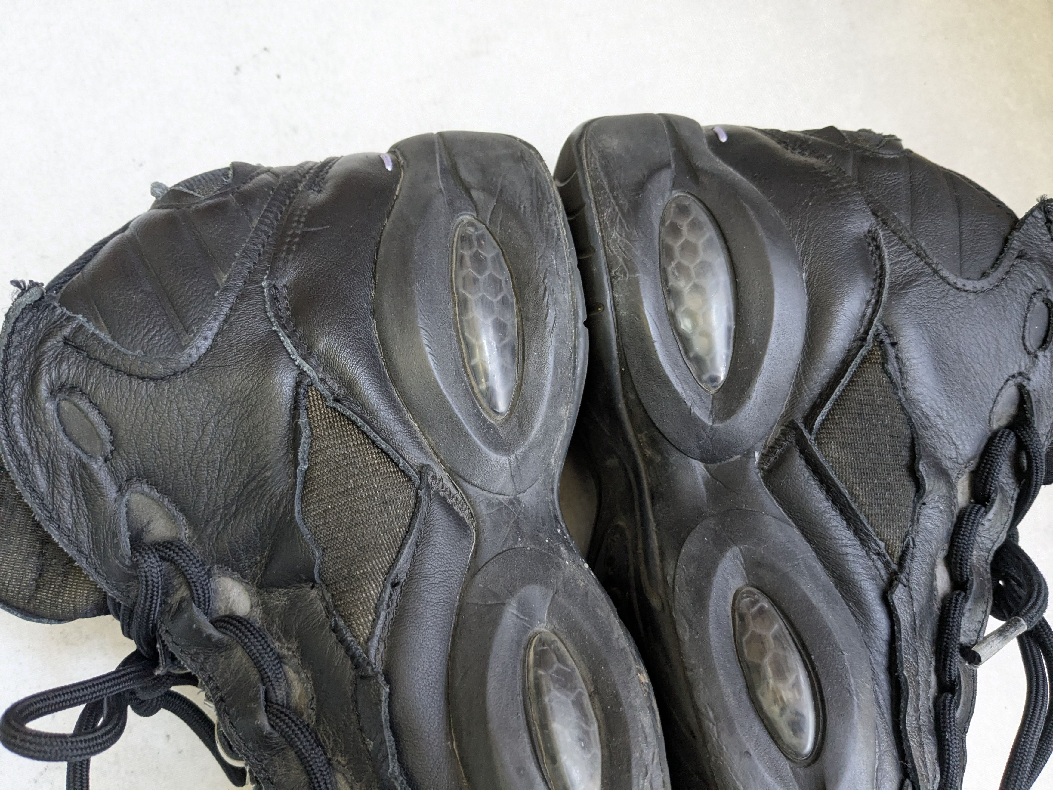 Maison Margiela Maison Margiela Reebok Question Black 9.5 High Tops Leather Size US 9.5 / EU 42-43 - 12 Thumbnail