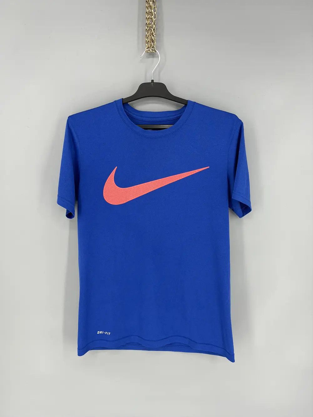 Nike Vintage 90s Nike Swoosh Logo Tee Travis Scott Style Grailed Size US S / EU 44-46 / 1 - 1 Thumbnail
