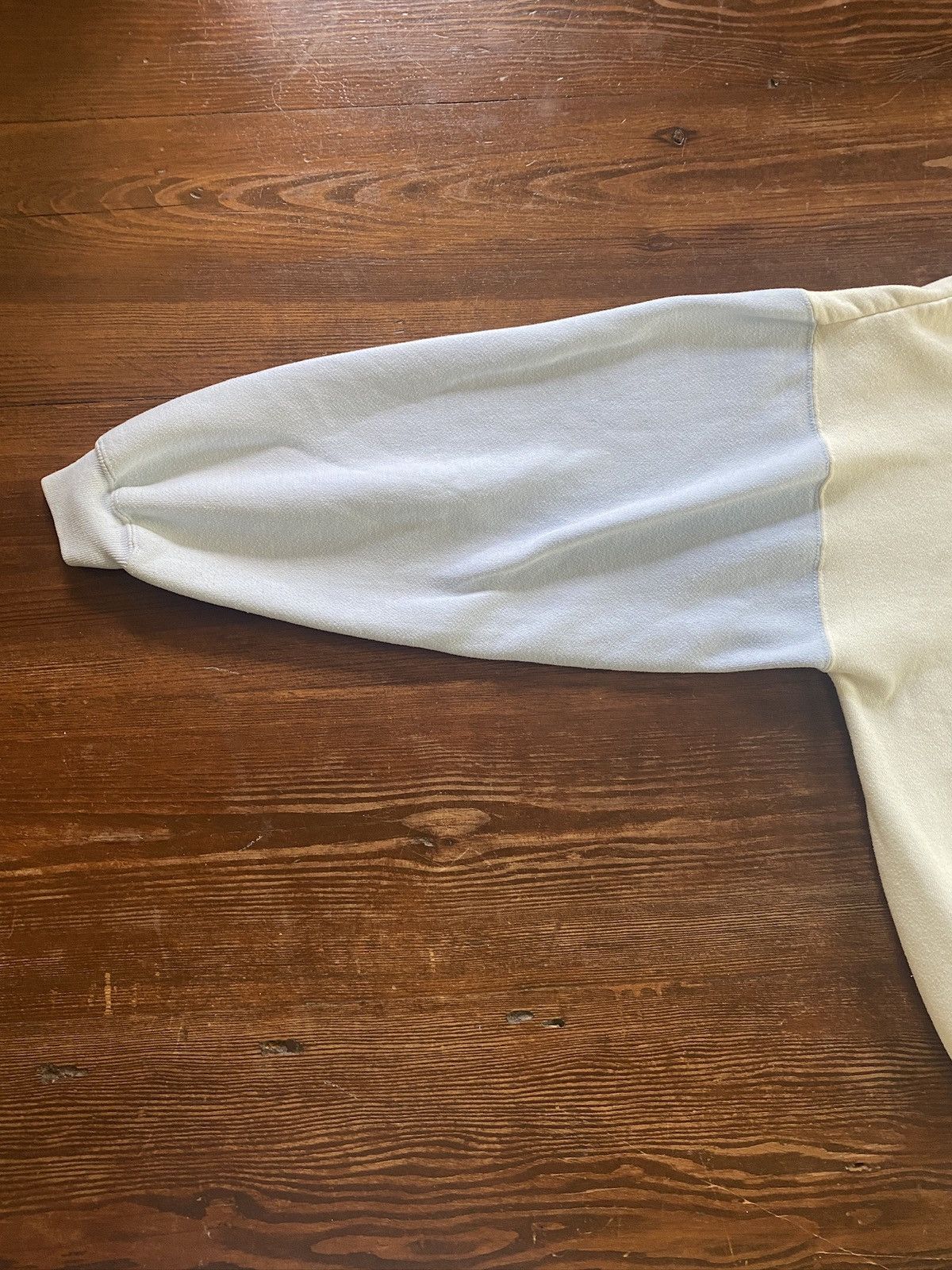 Vintage Vintage 80’s White & Blue Women’s Crewneck Sweatshirt Size M / US 6-8 / IT 42-44 - 12 Thumbnail