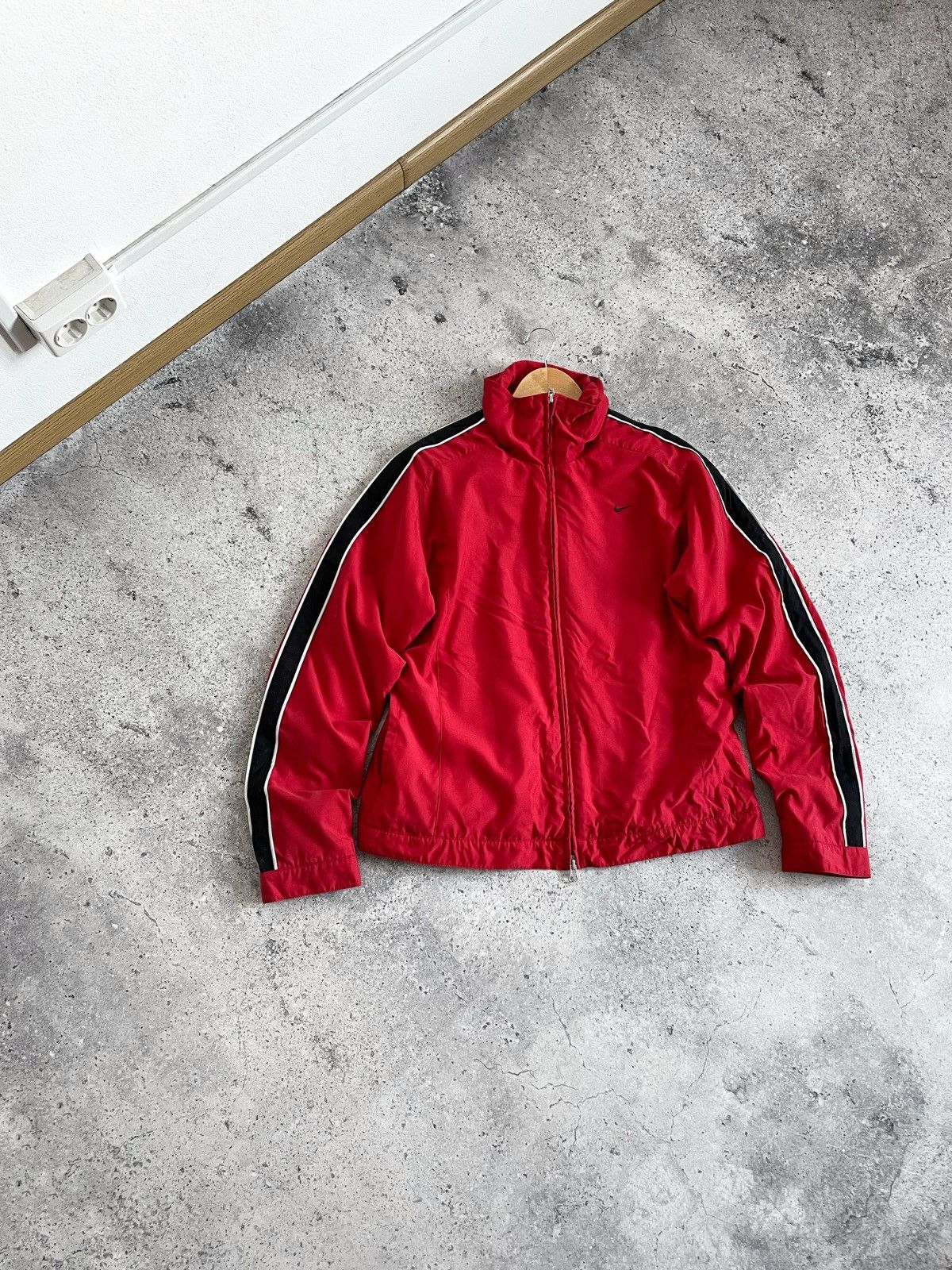 Nike × Vintage Vintage Nike Y2K Nylon Jacket Size M / US 6-8 / IT 42-44 - 2 Thumbnail