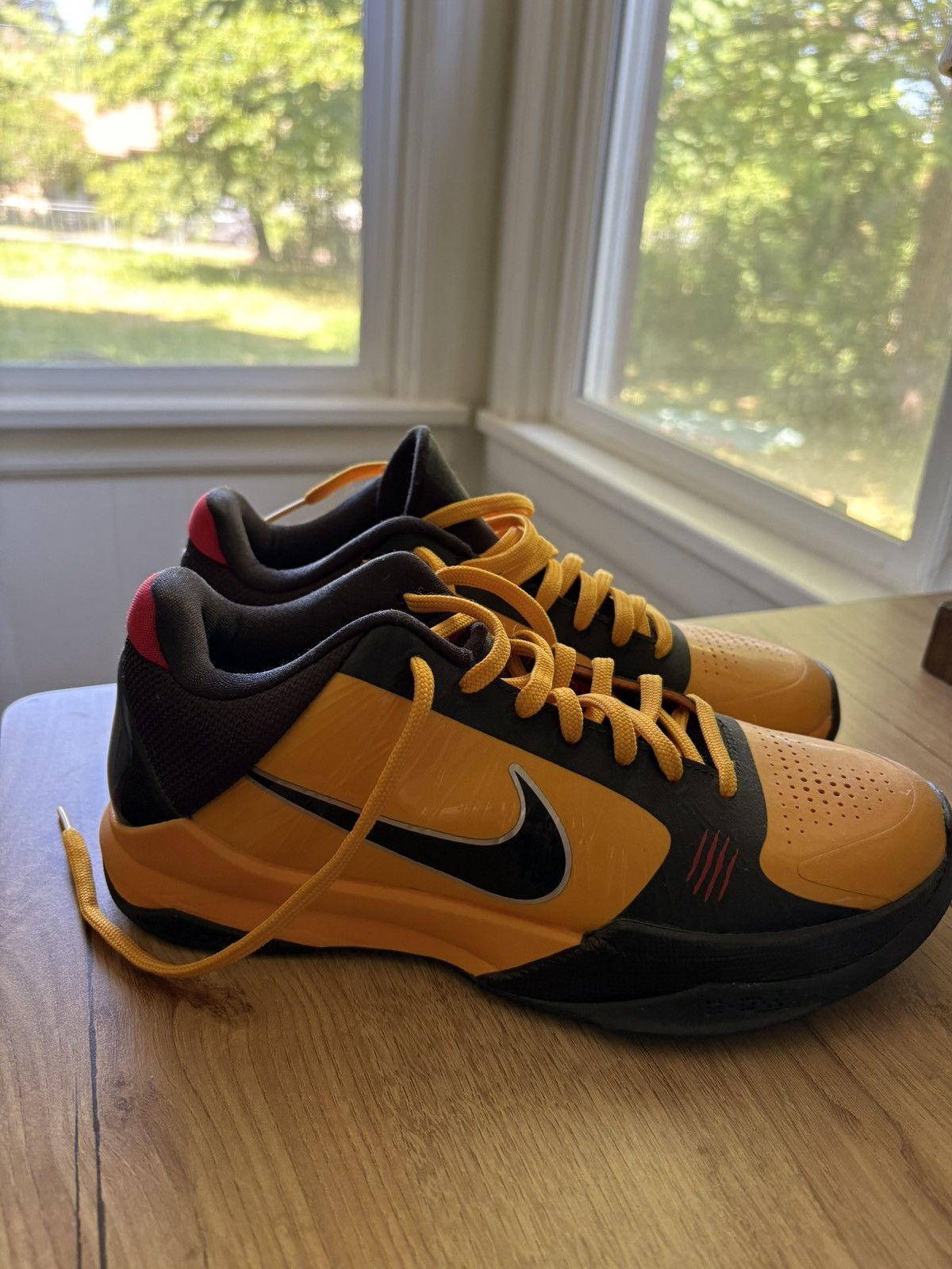 Nike Nike Kobe 5 Bruce Lee Size US 7.5 / EU 40-41 - 1 Thumbnail