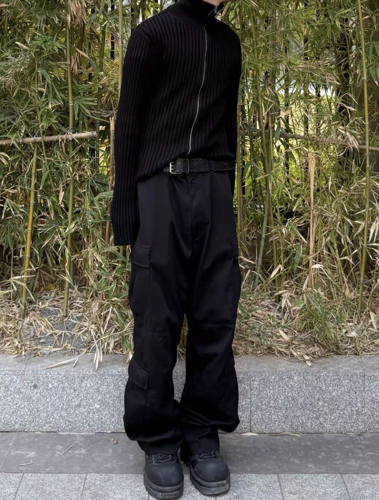Balenciaga Balenciaga SS25 Cargo Multi-Pocket Cargo Pants J31 Size US 30 / EU 46 - 7 Thumbnail