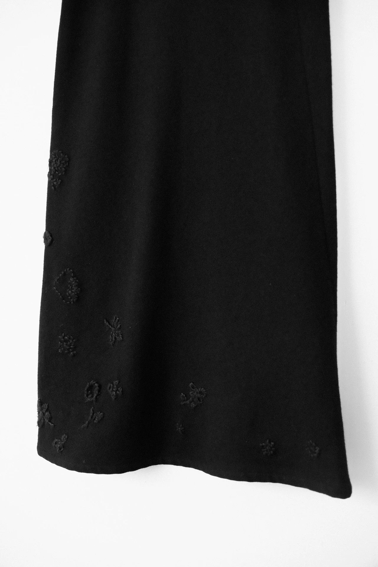 Yohji Yamamoto Yohji Yamamoto 14AW Vintage Wool 3D Embro women's Skirt Size 26" / US 2 / IT 38 - 4 Thumbnail