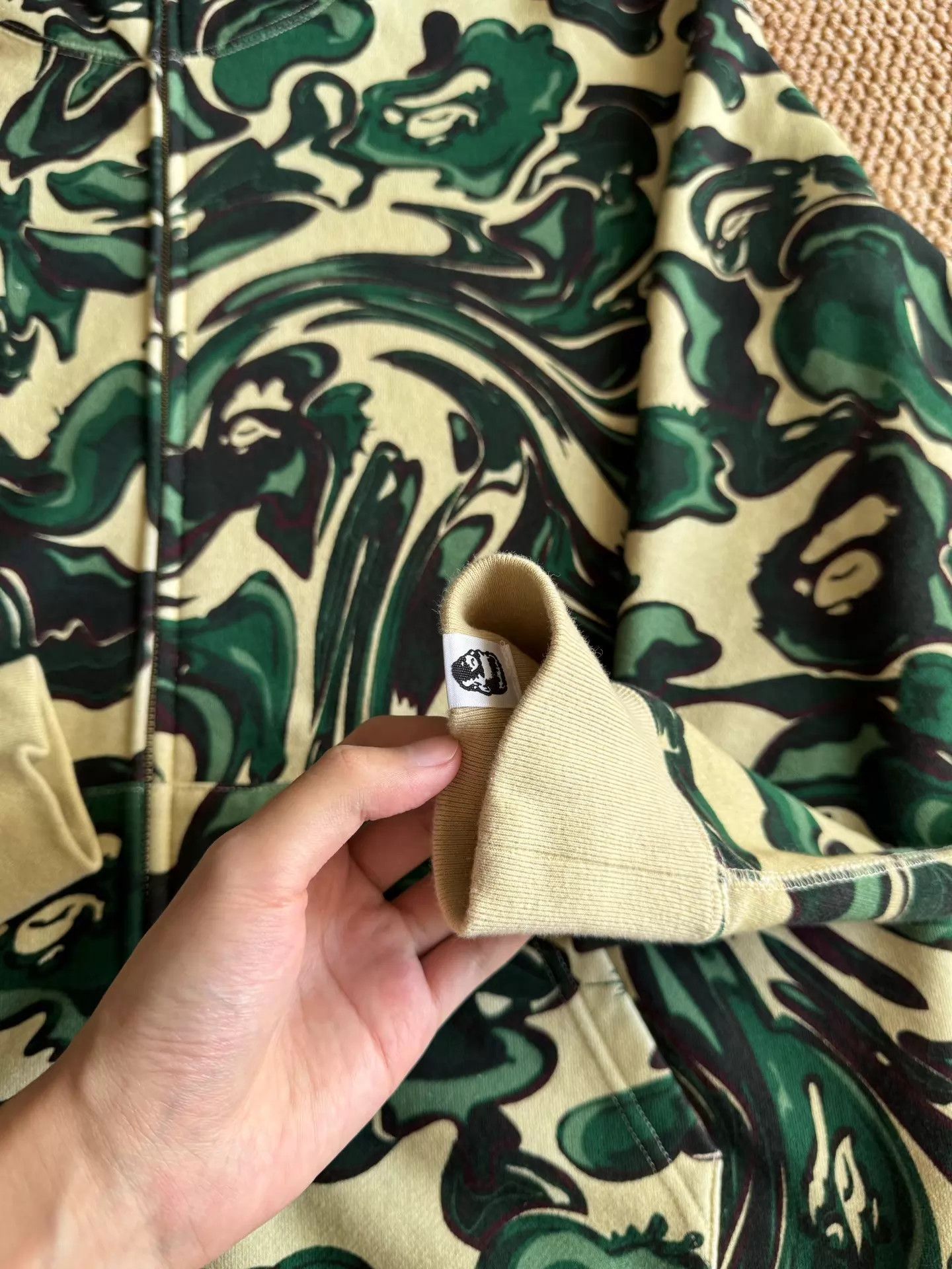 Bape Bape Marbling Camo Shark Zip Hoodie L Like New Size US L / EU 52-54 / 3 - 2 Thumbnail